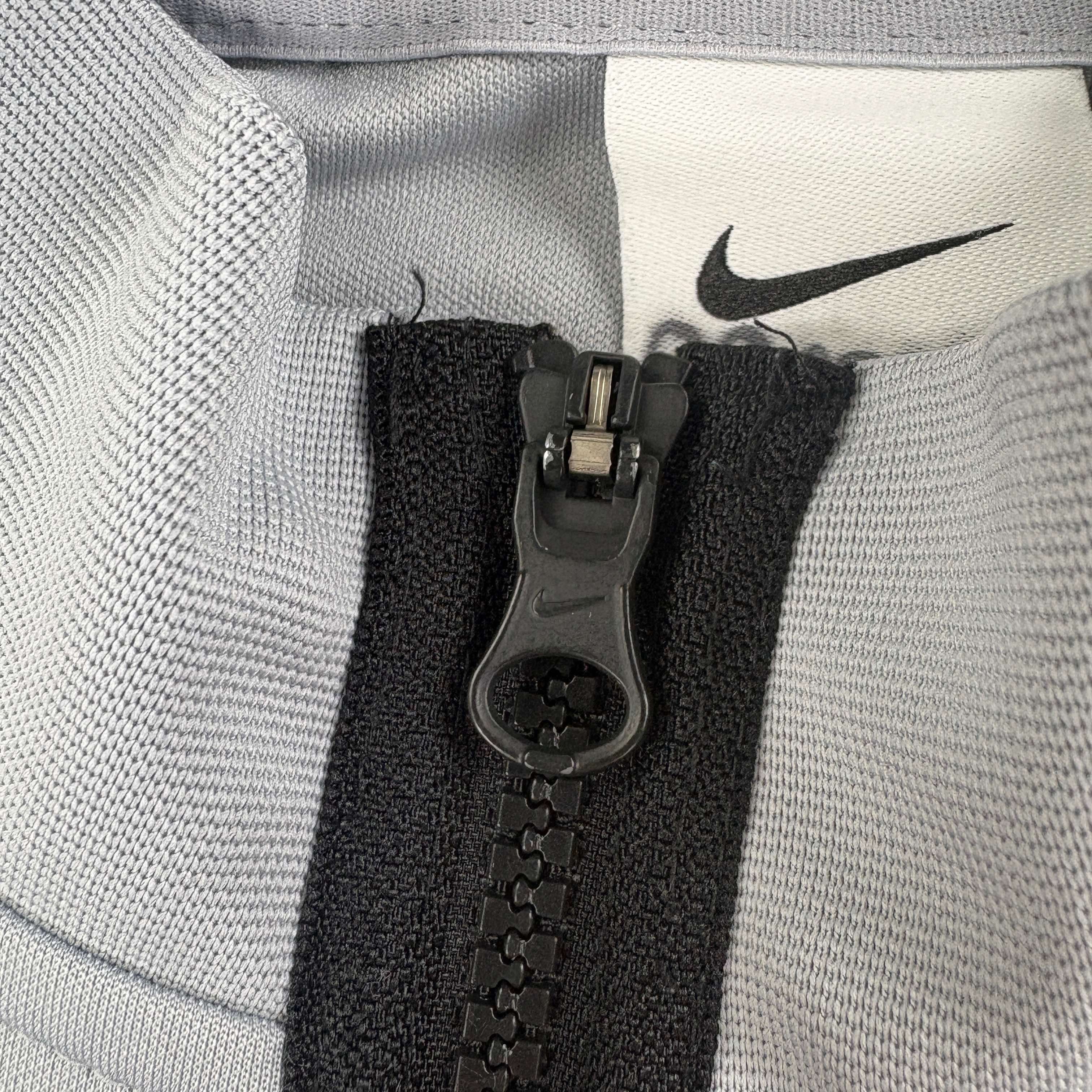 Nike Brighton & Hove Albion 2023-24 Nike football track top sz S Size US S / EU 44-46 / 1 - 4 Thumbnail