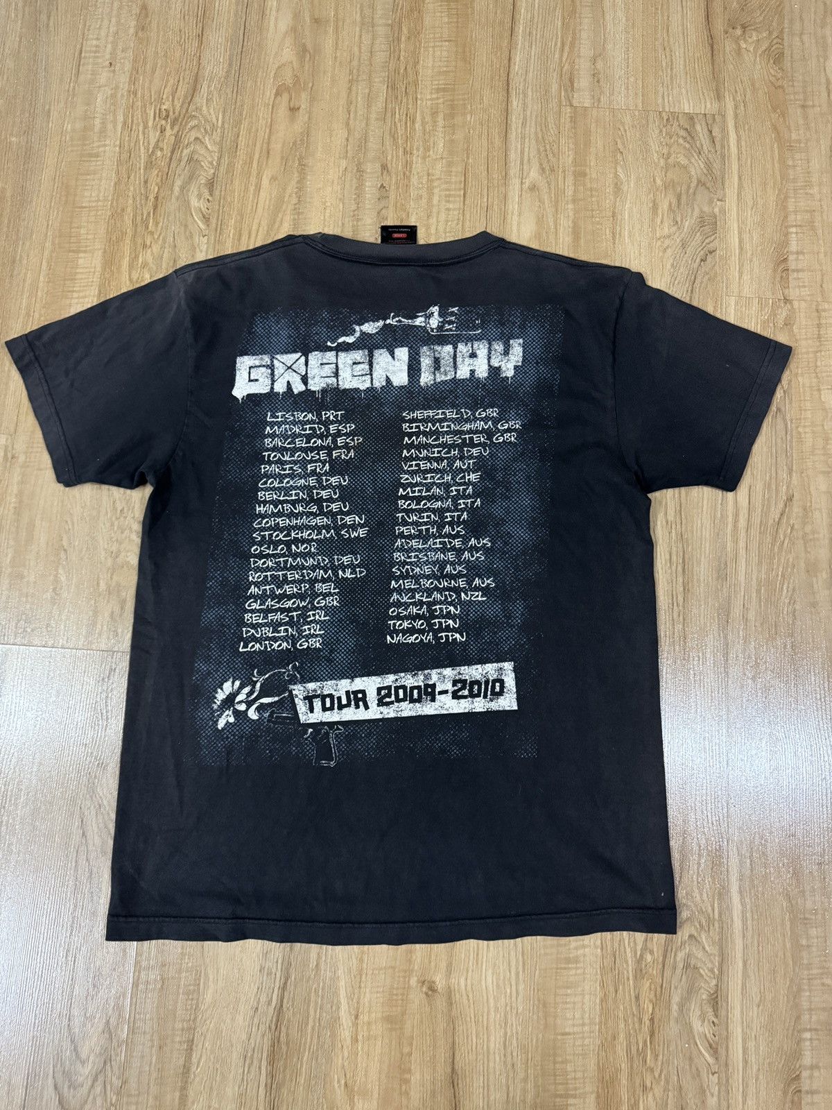 Band Tees × Vintage VINTAGE GREEN DAY 2009/10 TOUR Tshirt Size US L / EU 52-54 / 3 - 3 Thumbnail