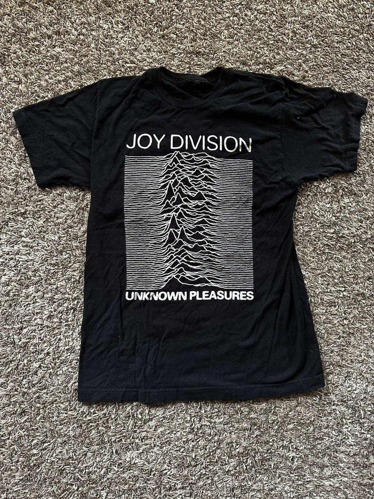 Band Tees Joy Division “Unknown Pleasures” Medium T Shirt Size US M / EU 48-50 / 2 - 1 Thumbnail