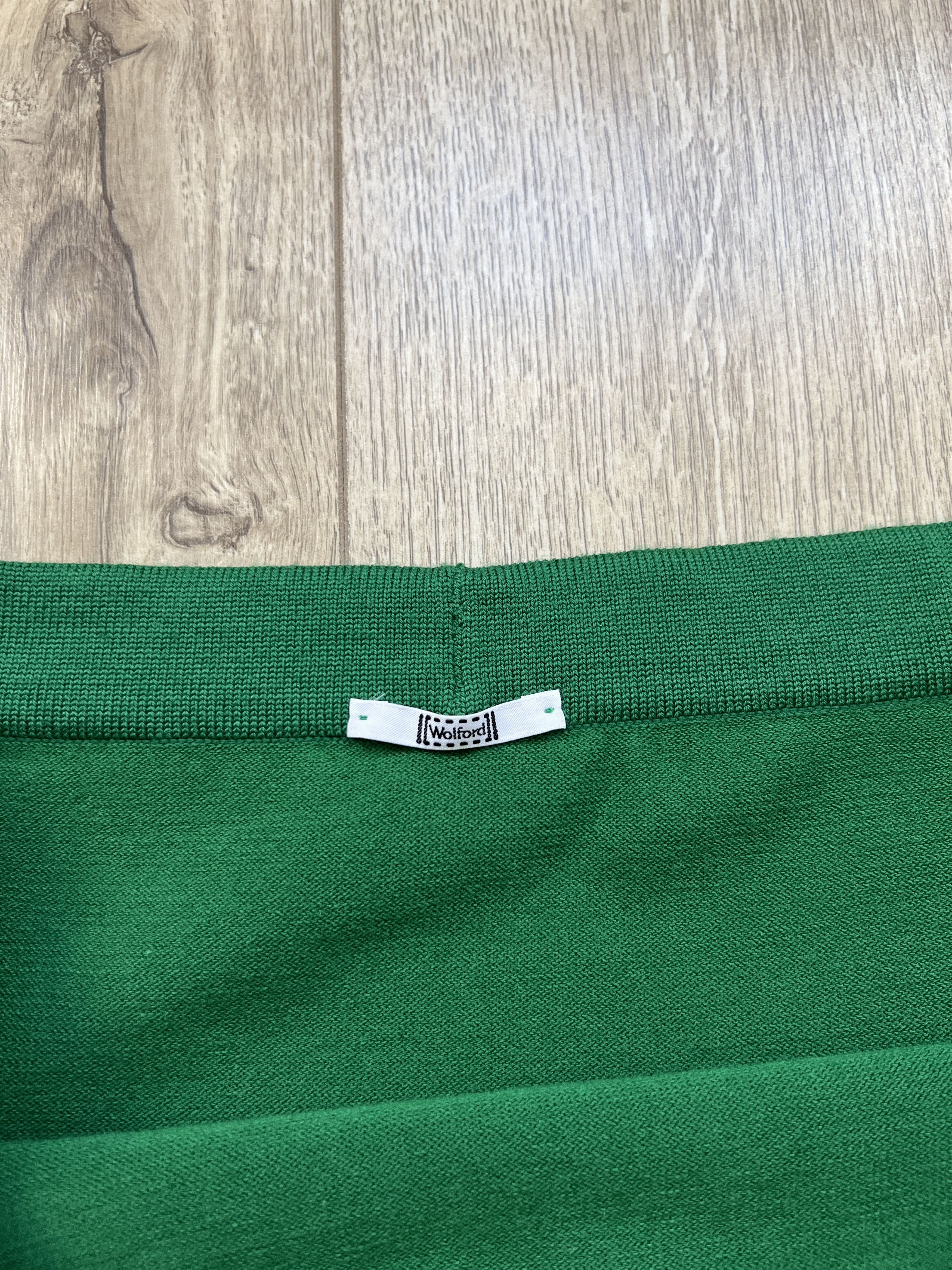 Designer × Wolford Green Wool Cotton Elastane Stretch Pencil Straight Skirt M Size 28" / US 6 / IT 42 - 2 Thumbnail