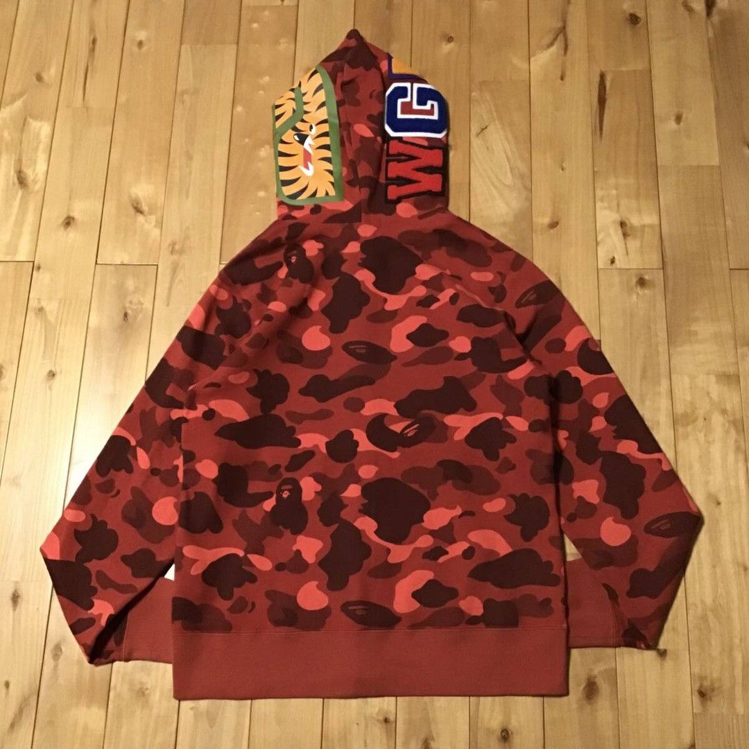 Bape BAPE WGM Shark Full Zip Hoodie Red Camo a bathing ape Size US M / EU 48-50 / 2 - 3 Thumbnail