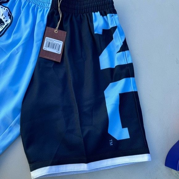 Designer × Mitchell & Ness NWT MITCHELL & NESS NCAA BIG FACE FASHION SHORT 5.0 SZ M Size US 30 / EU 46 - 7 Thumbnail