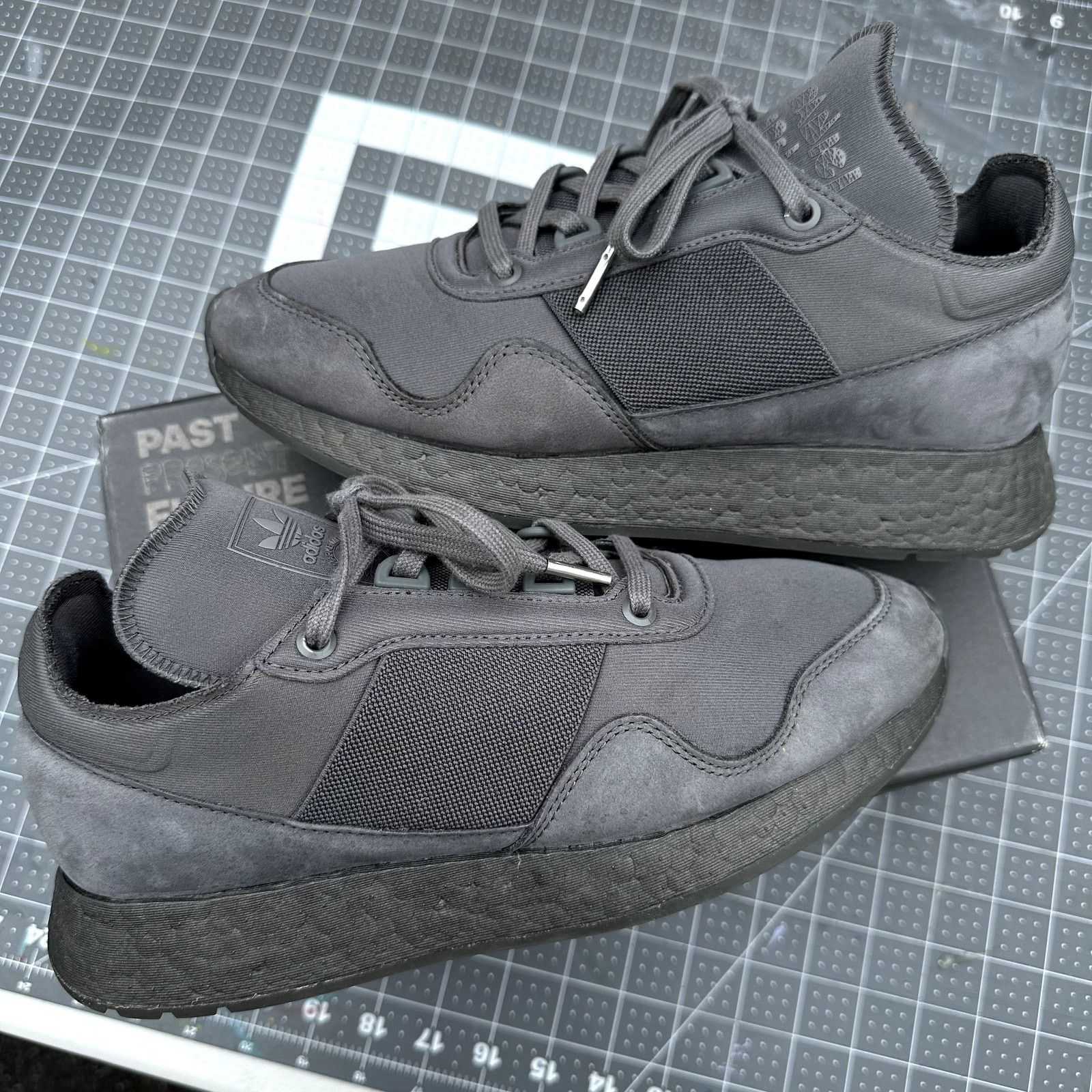 Daniel Arsham Daniel Arsham x Adidas NYC 'Present' Size US 8 / EU 41 - 1 Thumbnail