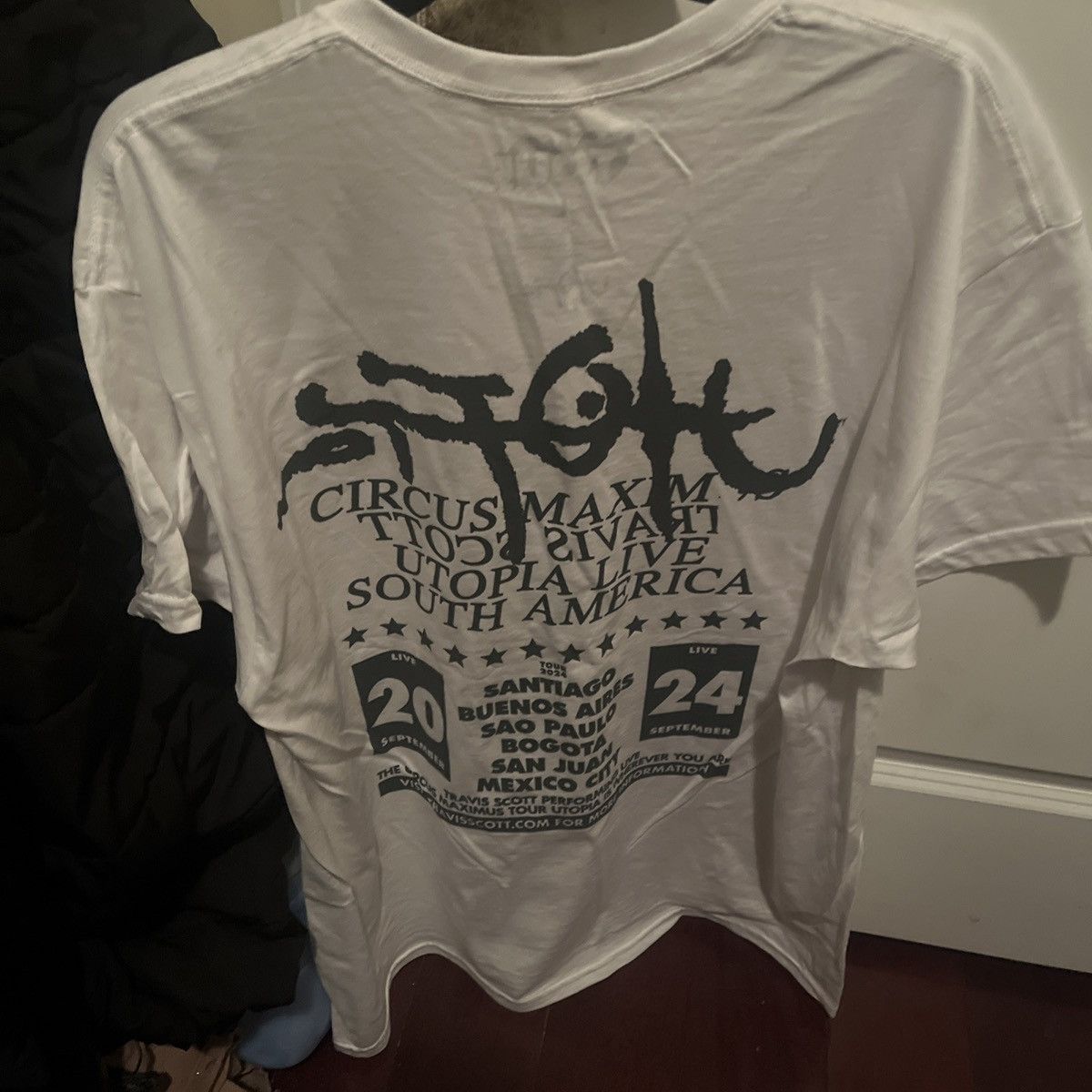 Travis Scott Cactus jack skitzo South America white tee Size US L / EU 52-54 / 3 - 3 Thumbnail