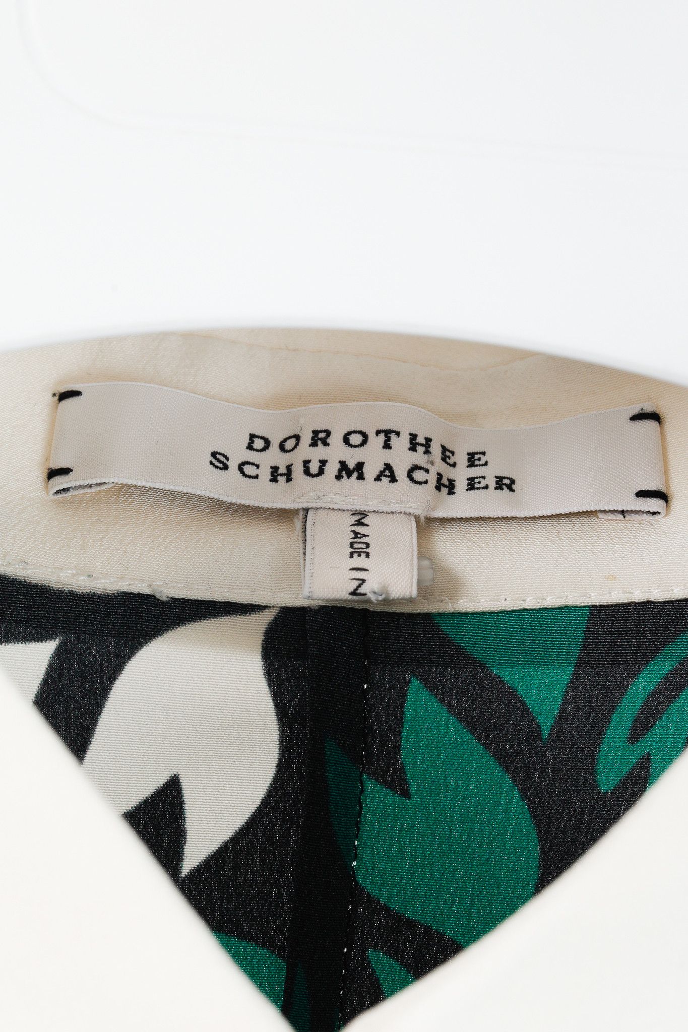DOROTHEE SCHUMACHER Dorothee Schumacher Botanical Silk Collar & Cuff Blouse Size S / US 4 / IT 40 - 4 Thumbnail