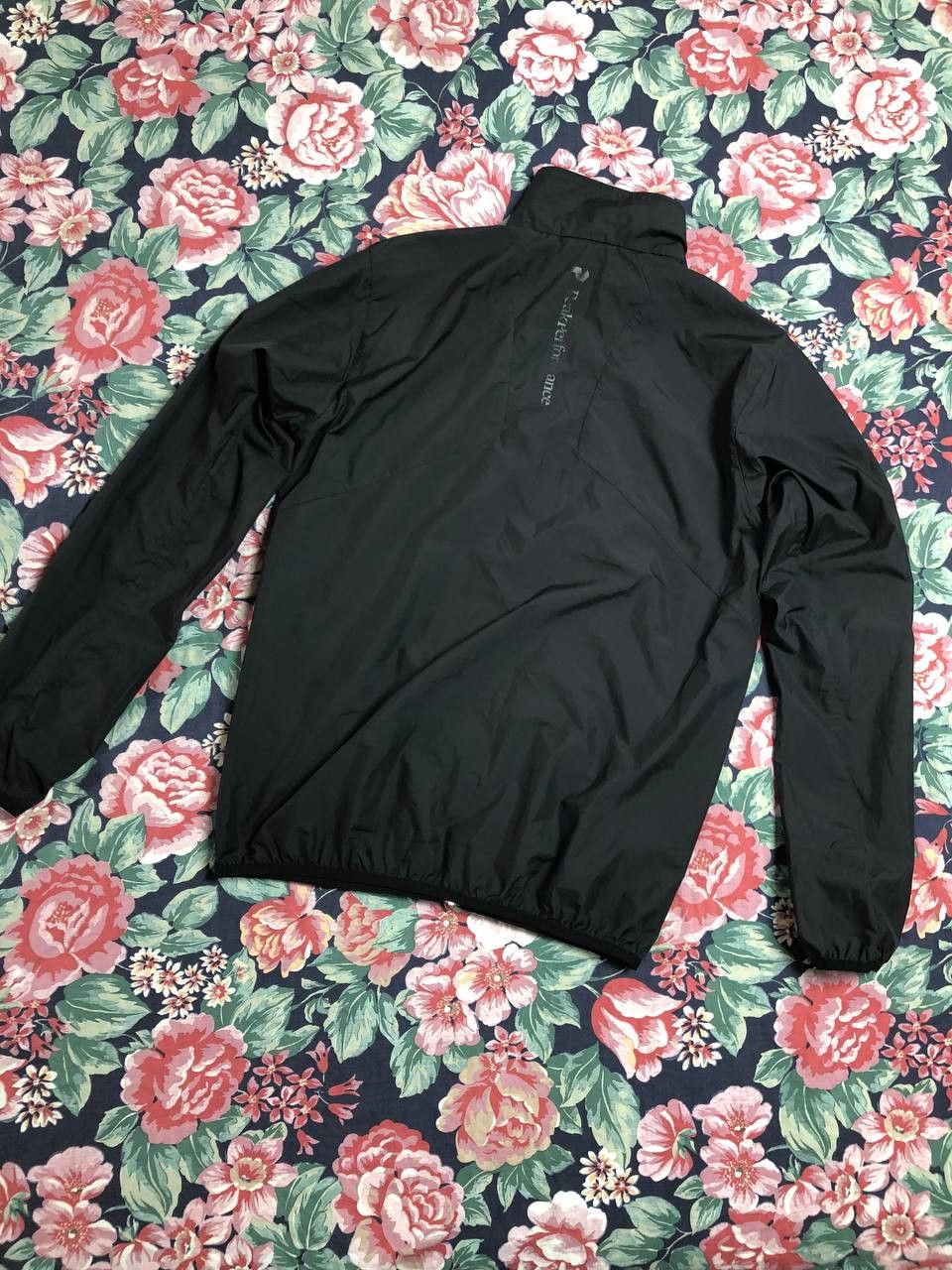 Peak Performance Vintage Peak Performance Y2K Logo Light Jacket Size US L / EU 52-54 / 3 - 15 Thumbnail