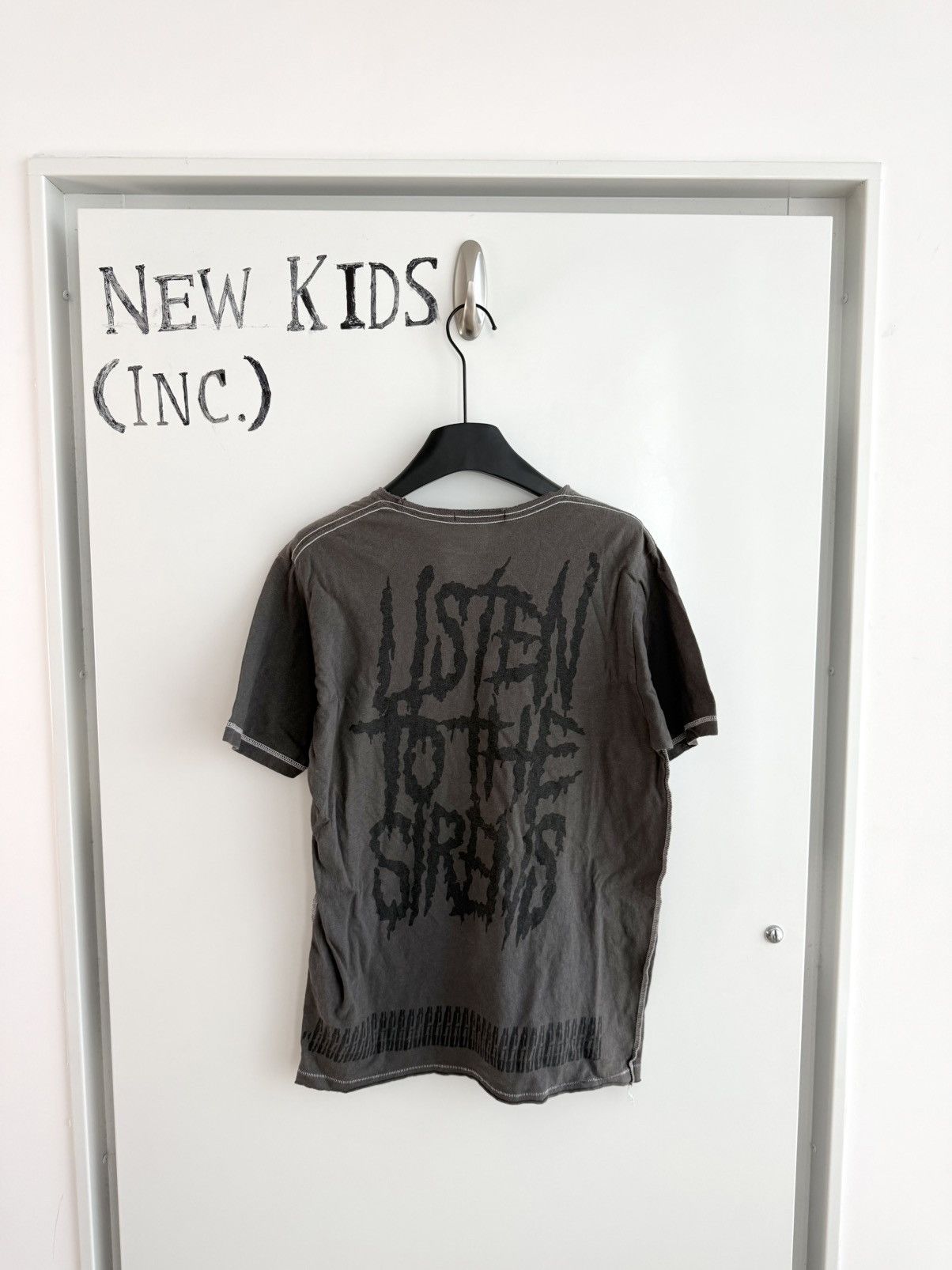 Undercover Undercover 03 SCAB “Listen To The Sirens” T Shirt Size US M / EU 48-50 / 2 - 1 Thumbnail