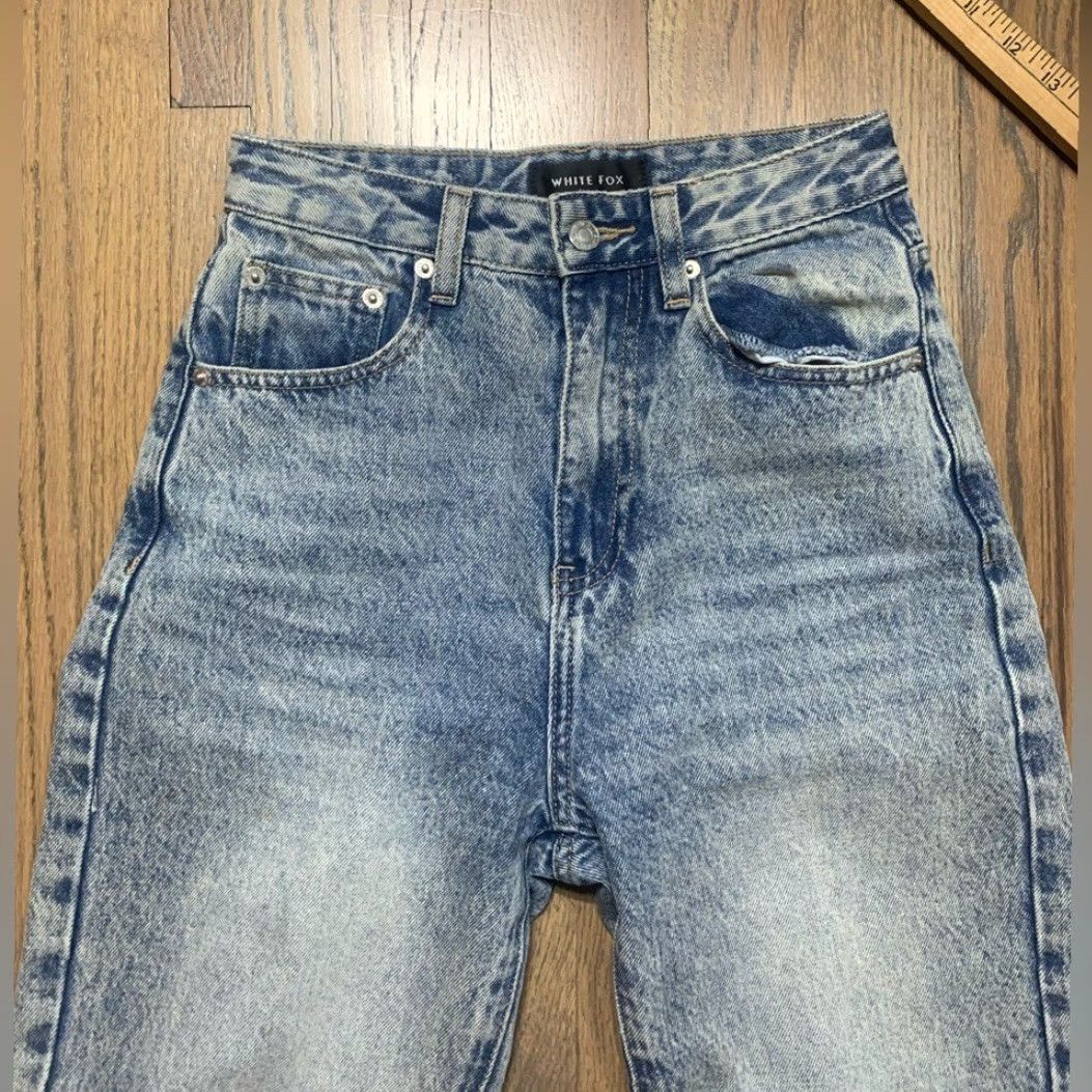 Vintage White Fox Boutique Jeans XS Women Maternity Blue Jeans XS White Fox Jeans Womens XS Blue Maternity stain butt (avoid N/A) Size 26" / US 2 / IT 38 - 2 Thumbnail