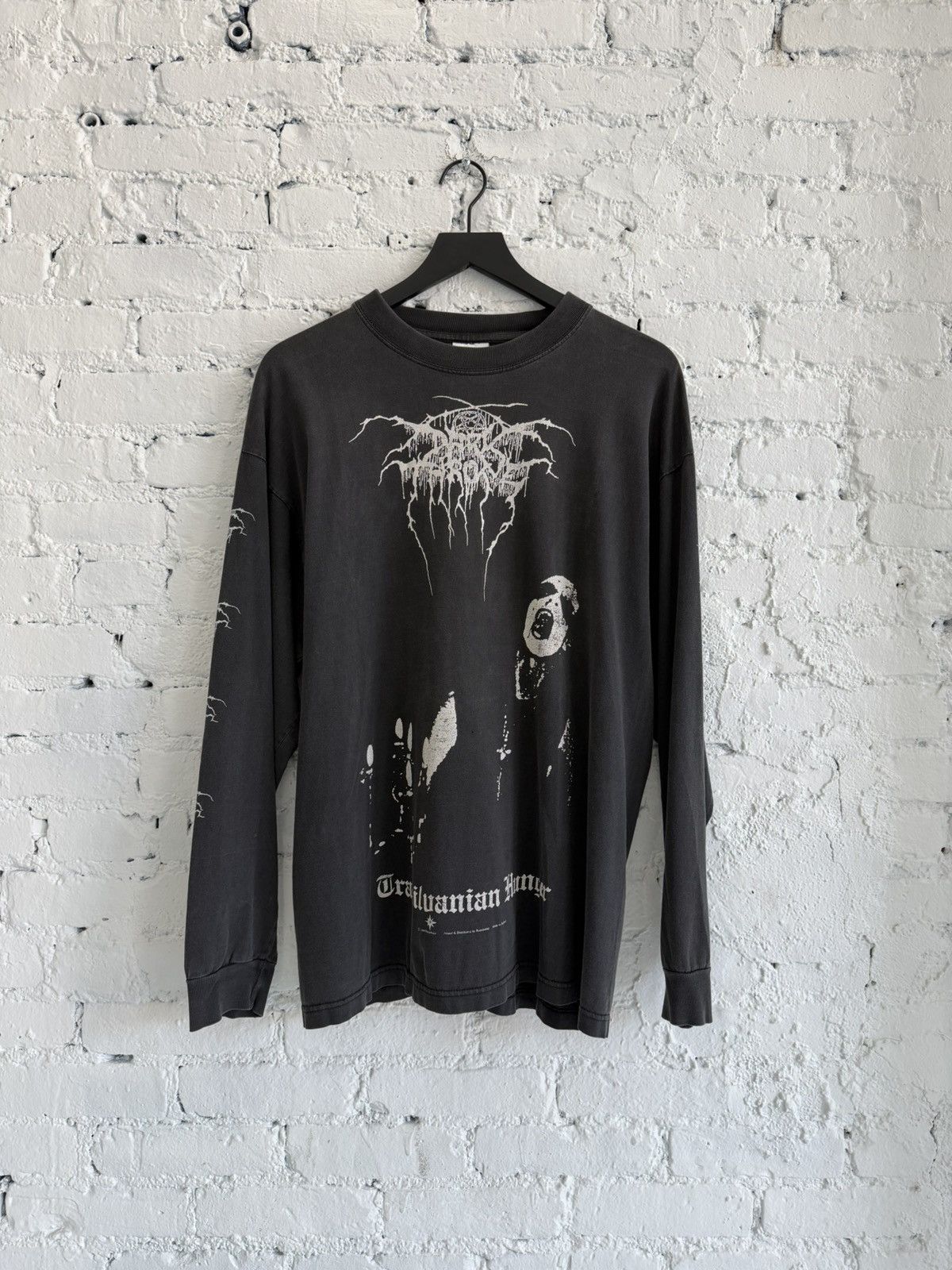 Vintage VINTAGE 1999 DARK THRONE ‘TRANSYLVANIAN HUNGER’ L/S TEE Size US XL / EU 56 / 4 - 1 Thumbnail