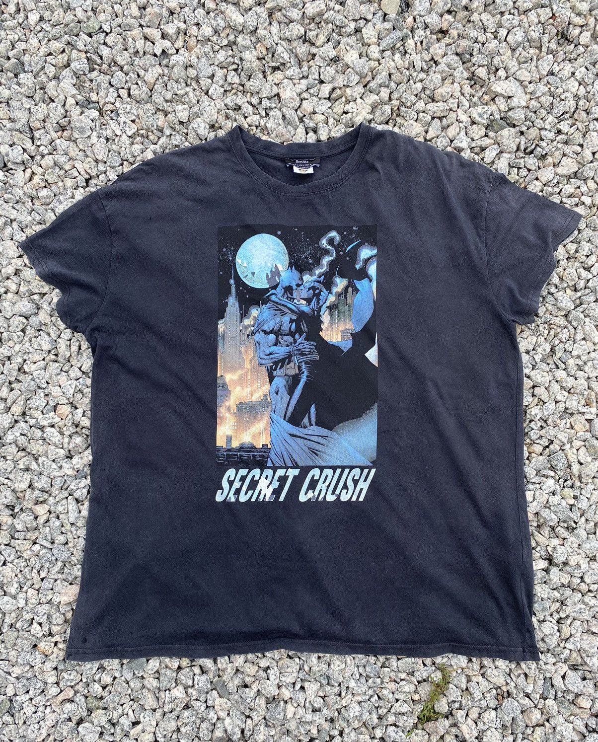 Vintage Batman “Secret Crush” X Bershka Marvel Dc Comics Tees Size US L / EU 52-54 / 3 - 1 Thumbnail