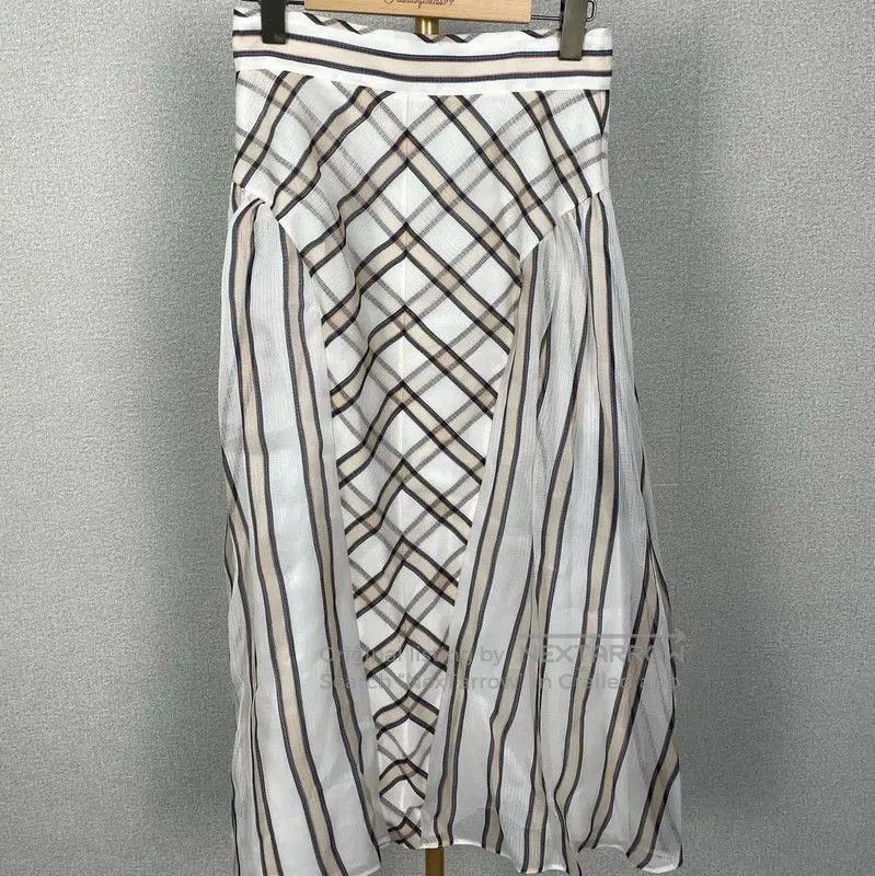 Fendi Fendi Color Block Silk Midi Skirt . Size 23" - 1 Thumbnail