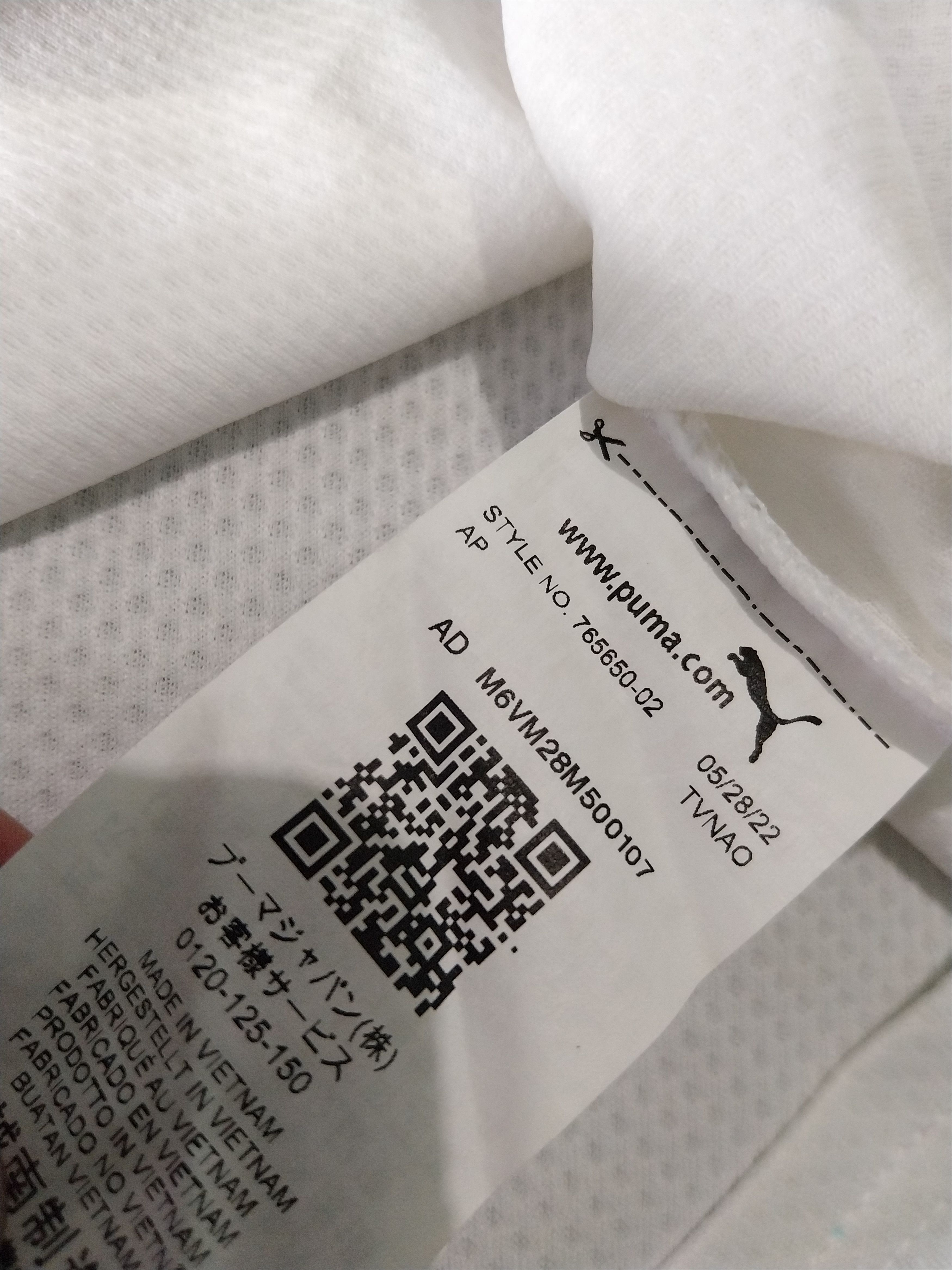 Puma Italy away 2022/2023 federico chiesa jersey football Size US L / EU 52-54 / 3 - 11 Thumbnail