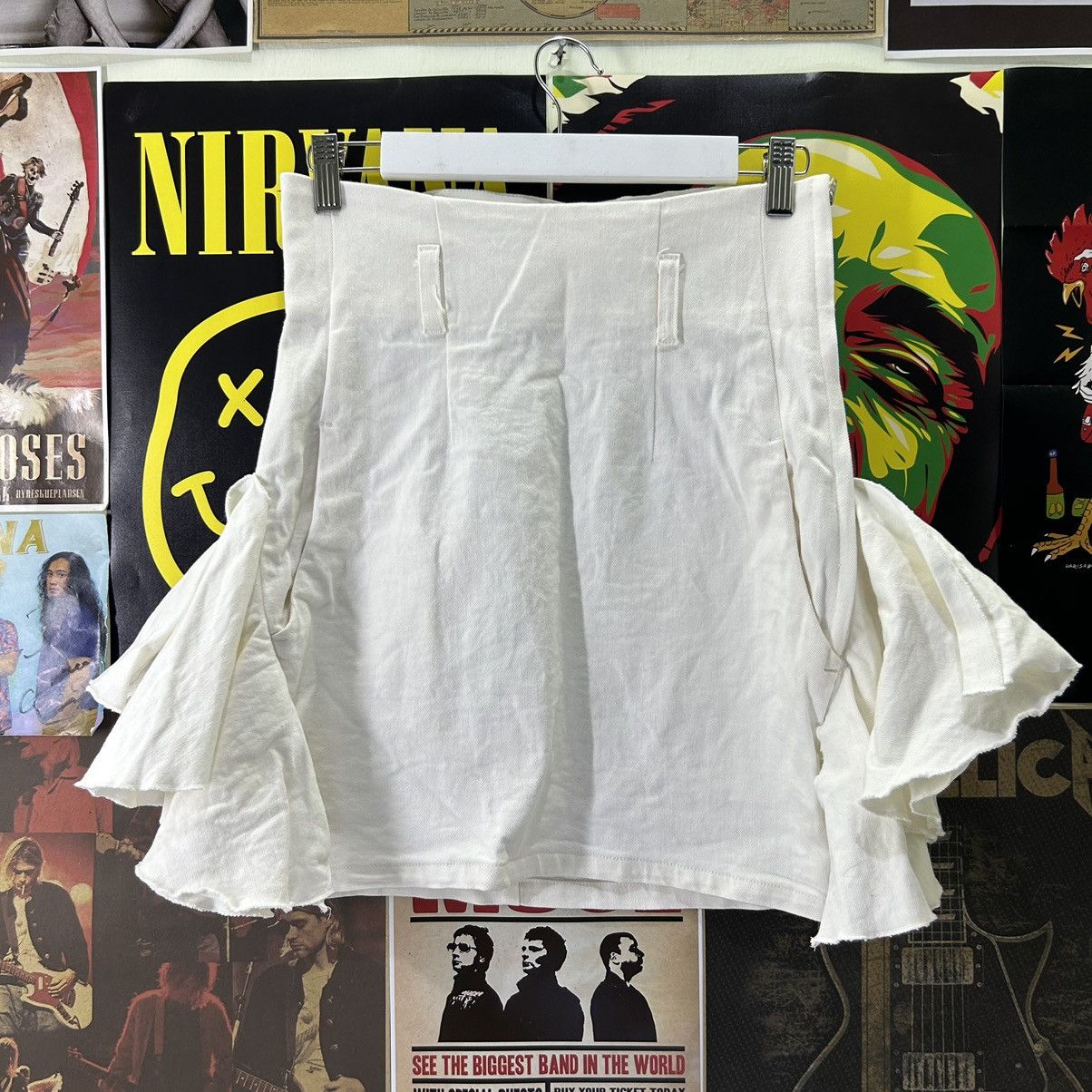 Facetasm Vintage Facetasm White Skirt Size 27" / US 4 / IT 40 - 1 Thumbnail