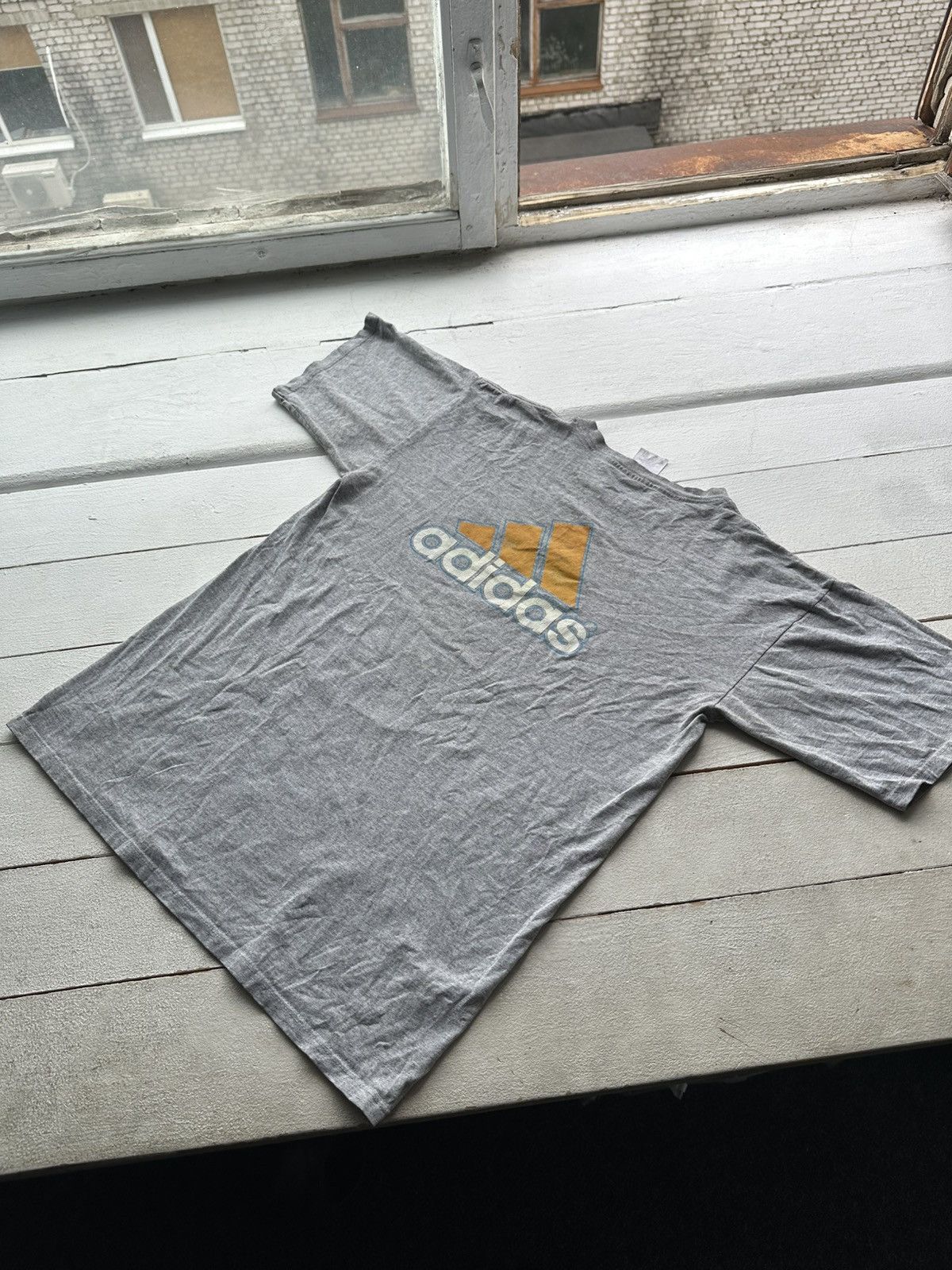 Adidas 🚨ADIDAS TENNESSEE VOLUNTEERS BIG BACK LOGO Y2K usa state Size US M / EU 48-50 / 2 - 10 Thumbnail