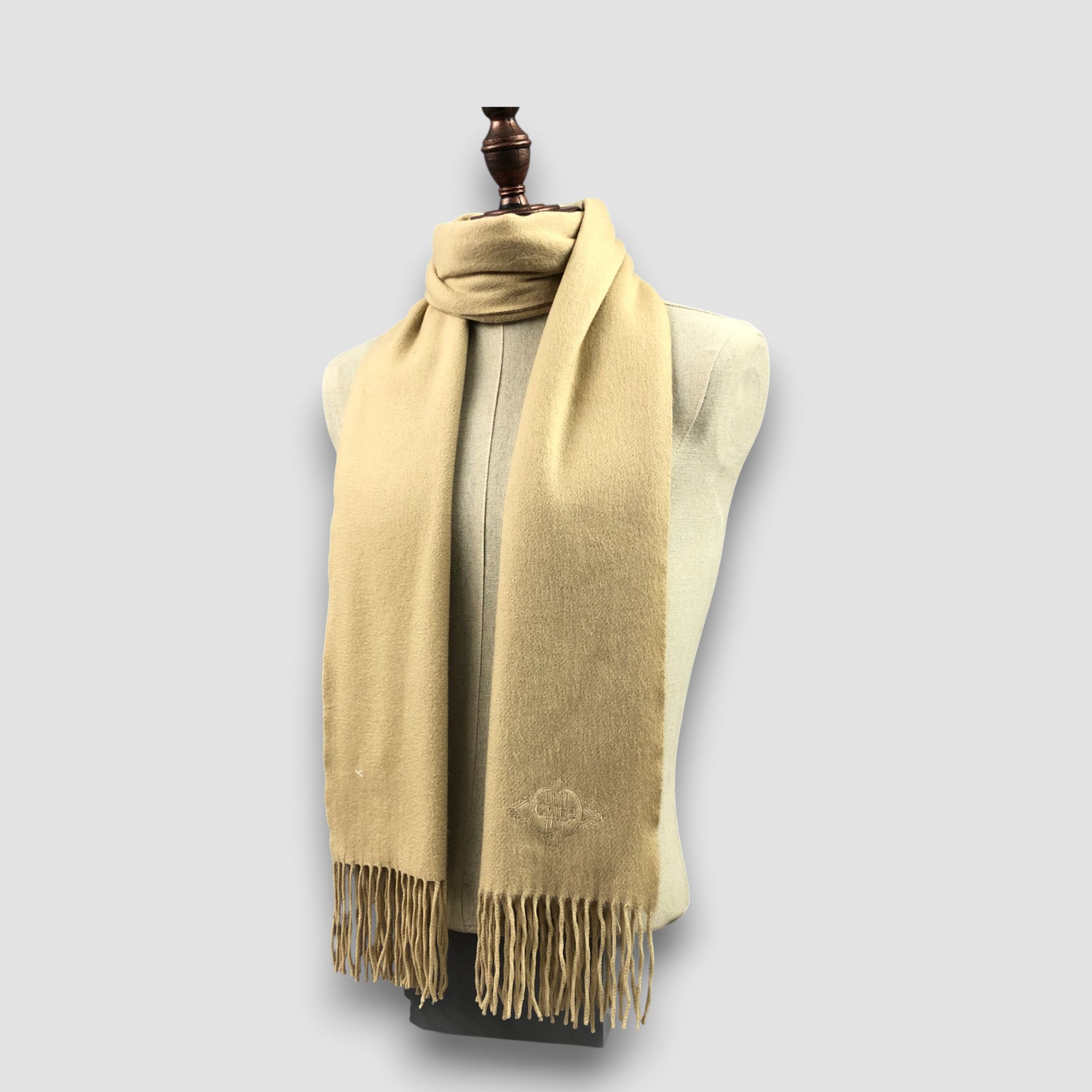 Chloe Vintage Chloe Scarf Long Shawl Stoles Wool Cashmere Scarves. Size ONE SIZE - 1 Thumbnail
