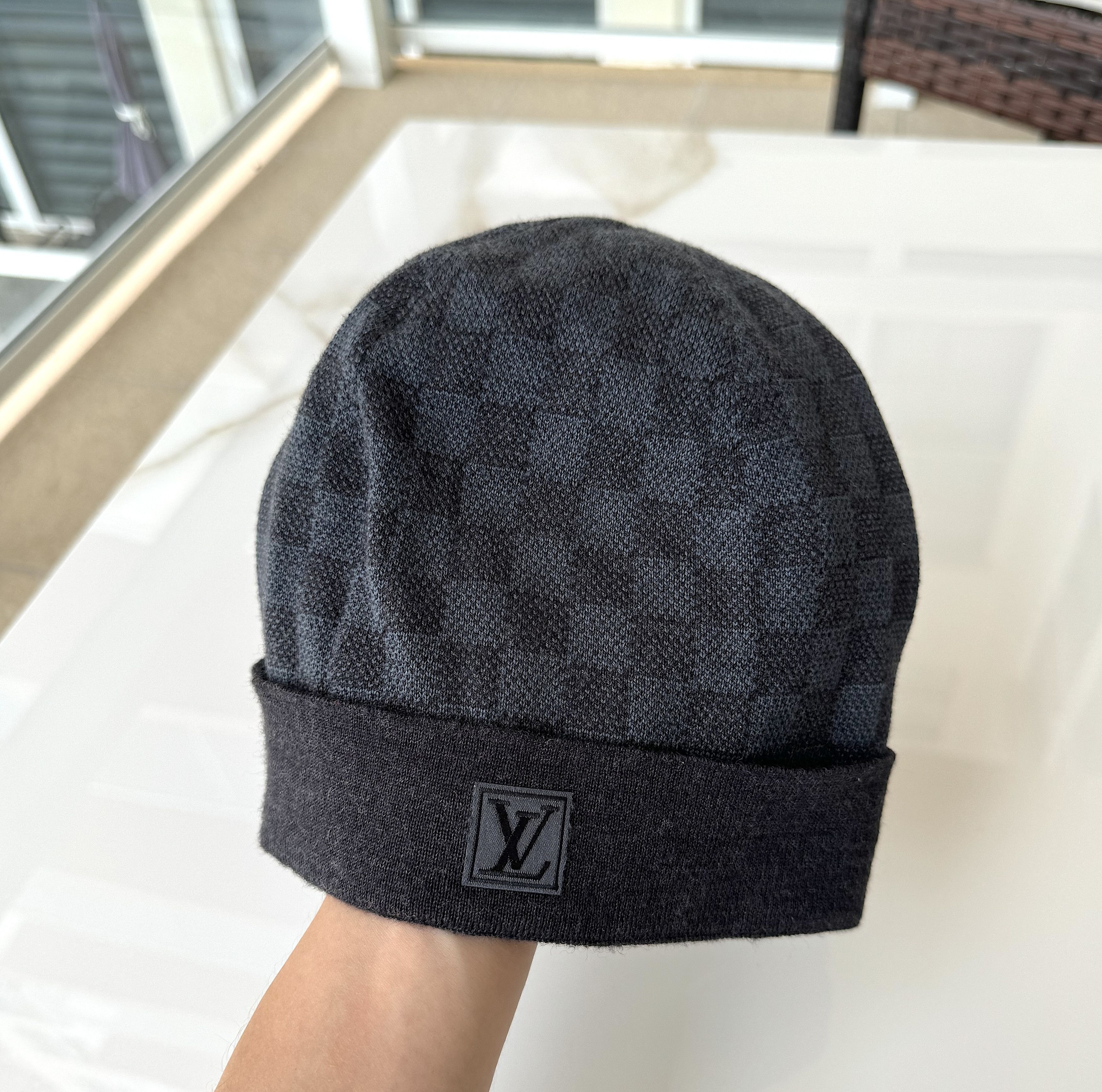 lv graphite hat