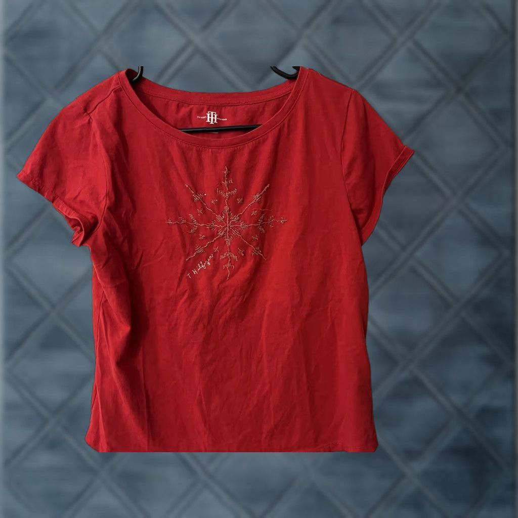 Tommy Hilfiger VINTAGE Tommy Hilfiger Women's T-Shirt Casual Short Sleeve Pullover Size Large Red Basic Summer Spring Fall Women's Size L / US 10 / IT 46 - 1 Thumbnail