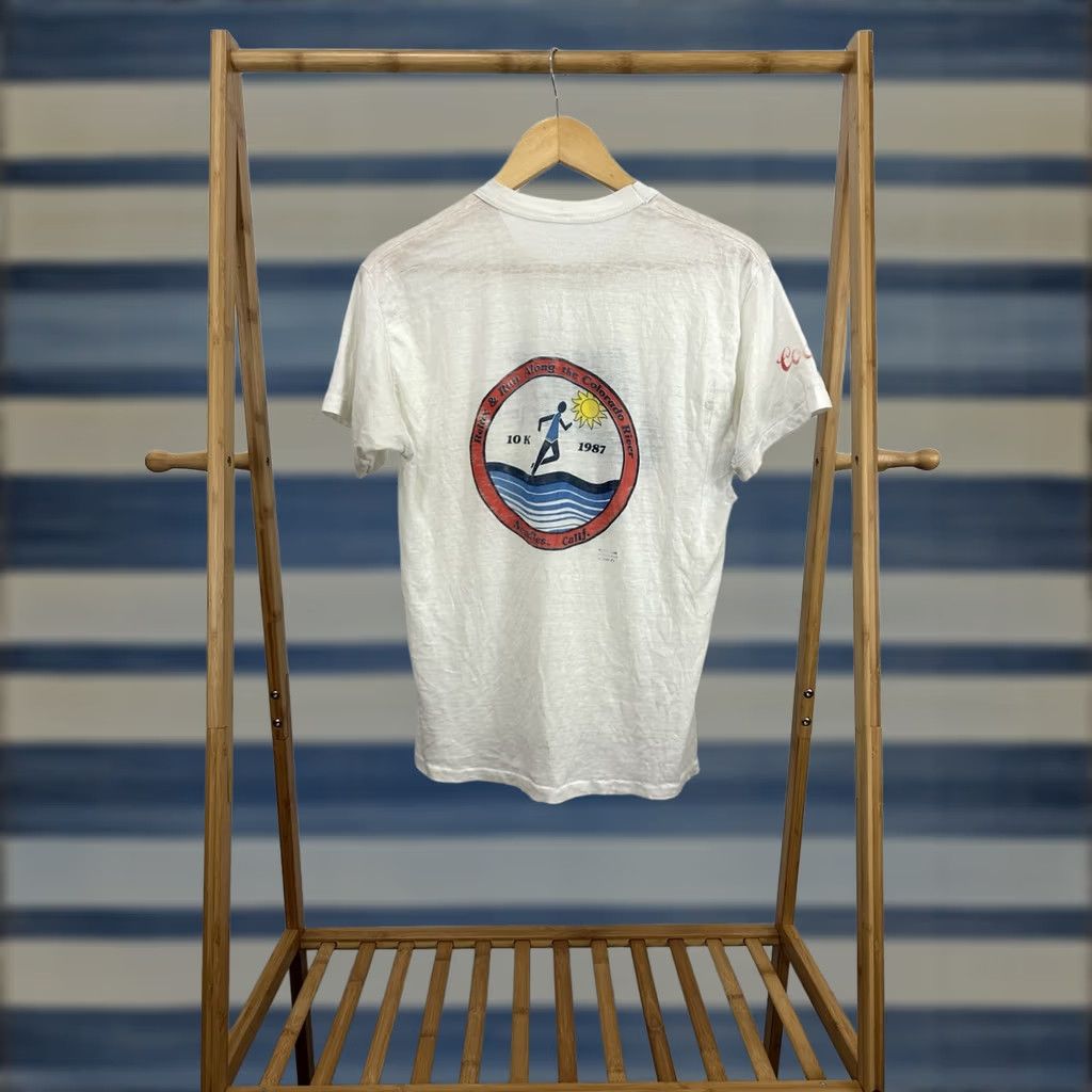 Nike VTG 80s Nike Big Swoosh Paper Thin Burnout Worn Distressed Pocket T-Shirt Size M Mens White Short Sleeve Shirt Size US M / EU 48-50 / 2 - 1 Thumbnail