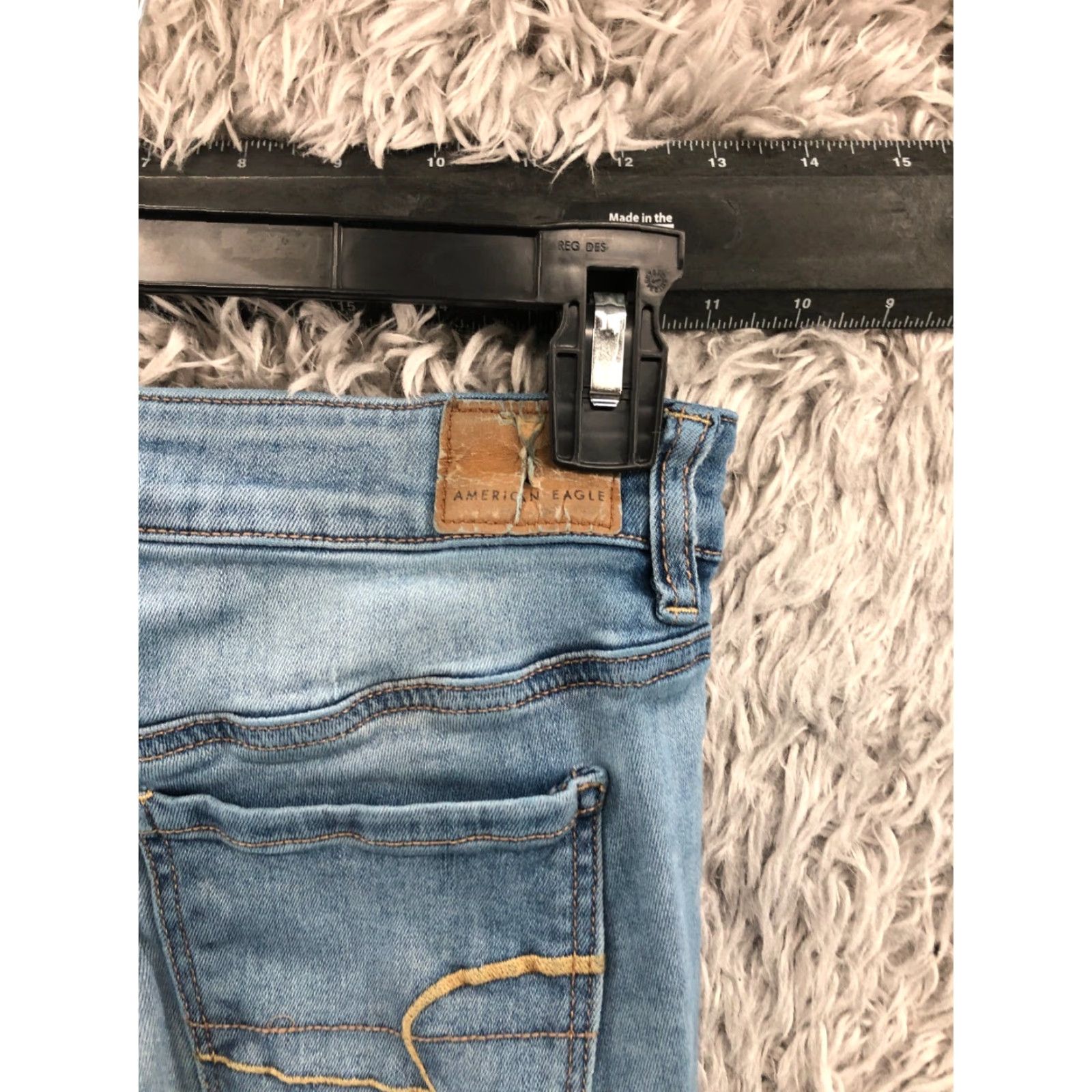 American Eagle Outfitters American Eagle Outfitters Skinny Jeans Size 4 Short Womens Medium Wash Blue Flaw Size 27" / US 4 / IT 40 - 7 Thumbnail