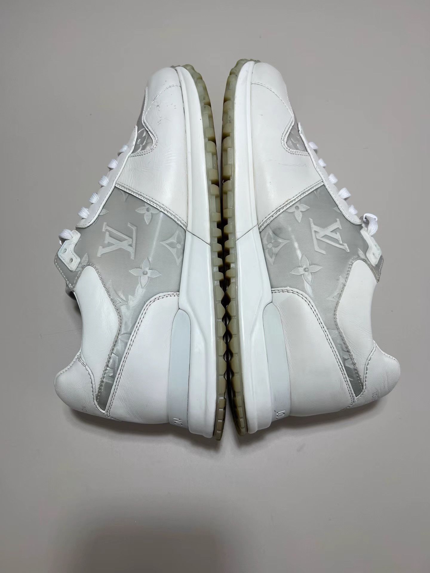 Louis Vuitton LOUIS VUITTON LV RUN AWAY White & Grey Laser Sneakers Size US 6 / EU 39 - 5 Thumbnail
