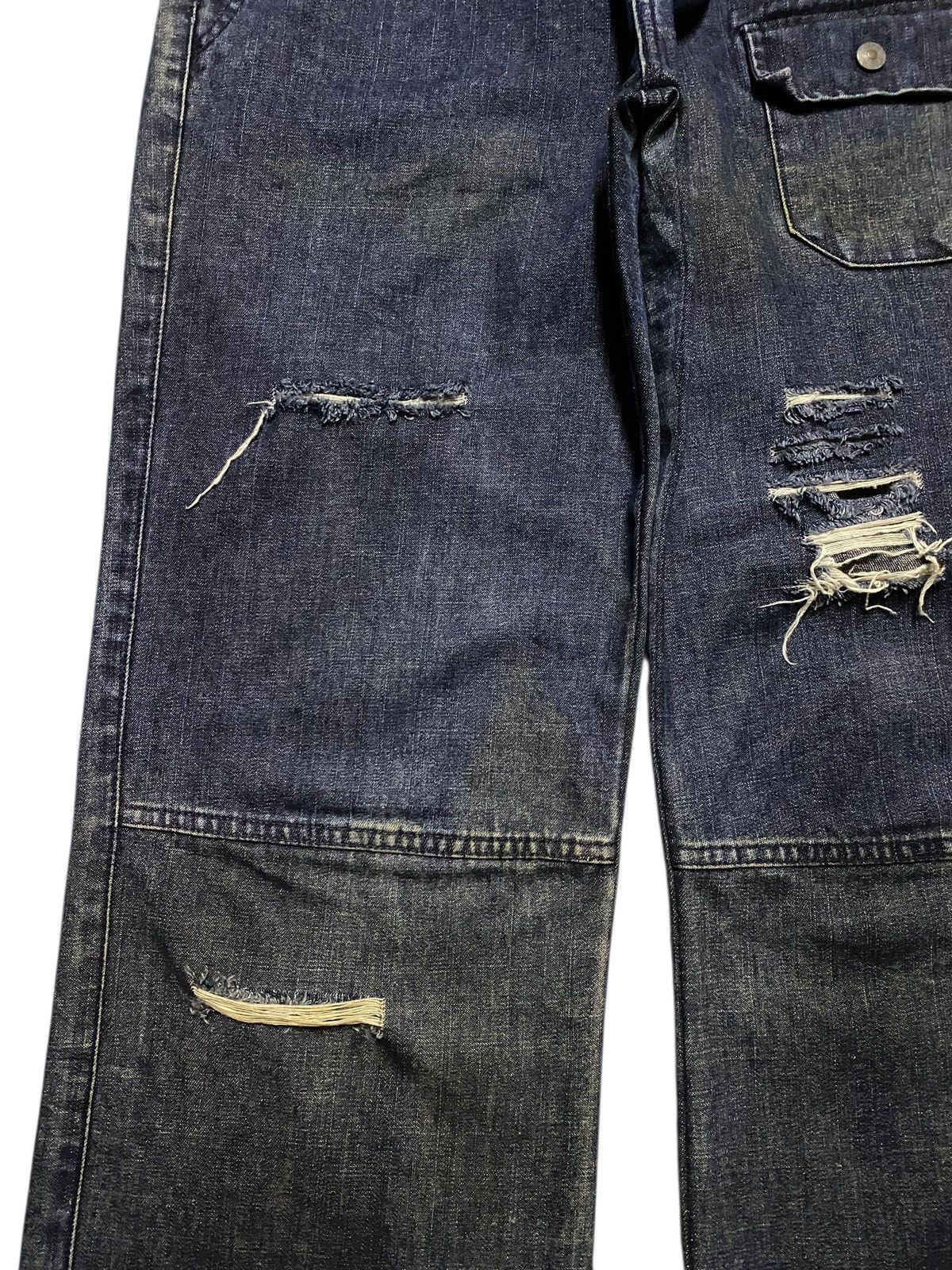 Gap Vintage Gap Surveyor Distressed Baggy Jeans Size US 30 / EU 46 - 7 Thumbnail