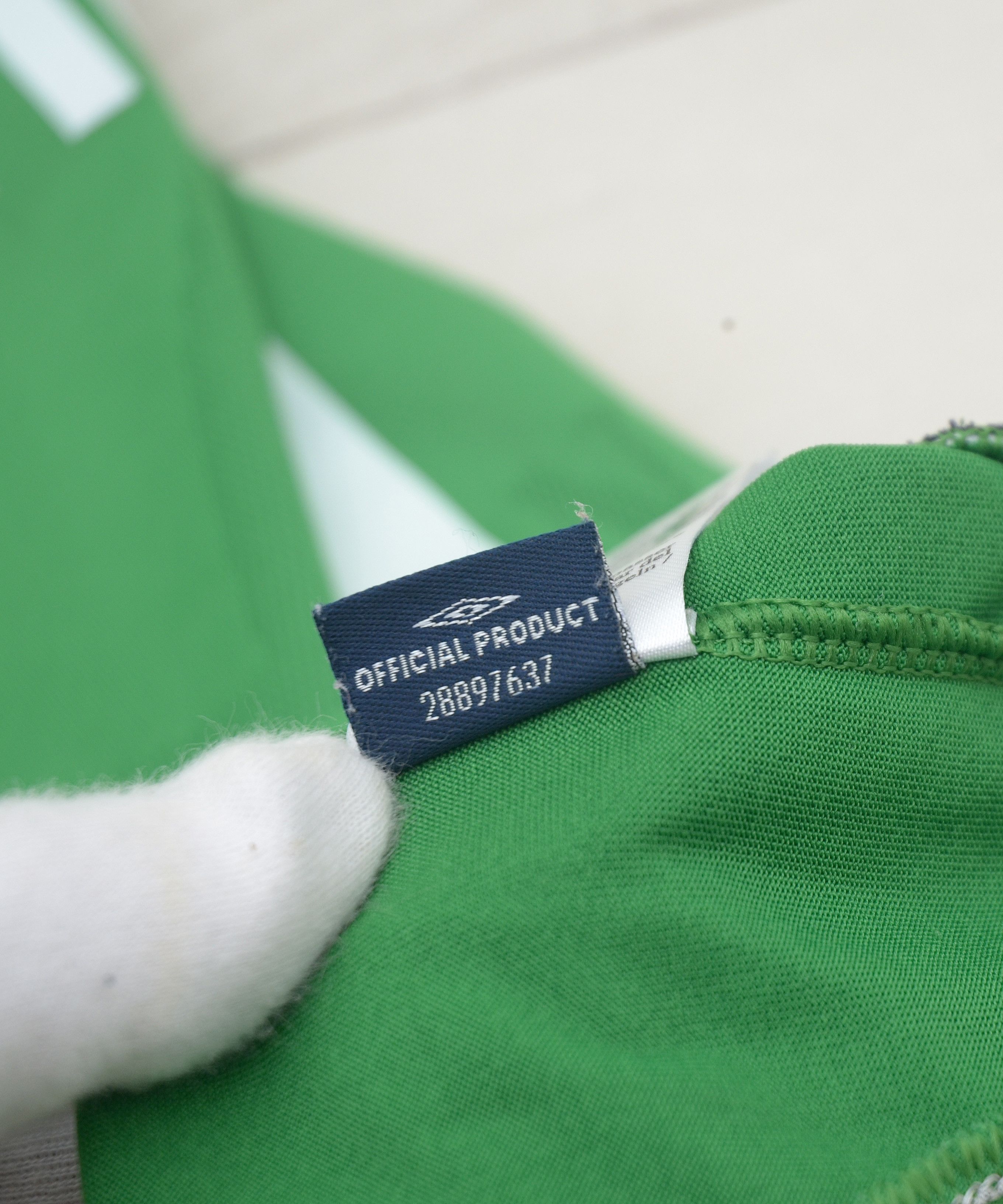 Adidas × Vintage Northern Ireland 2006 #9 Healy football shirt jersey Y2K Size US S / EU 44-46 / 1 - 11 Thumbnail