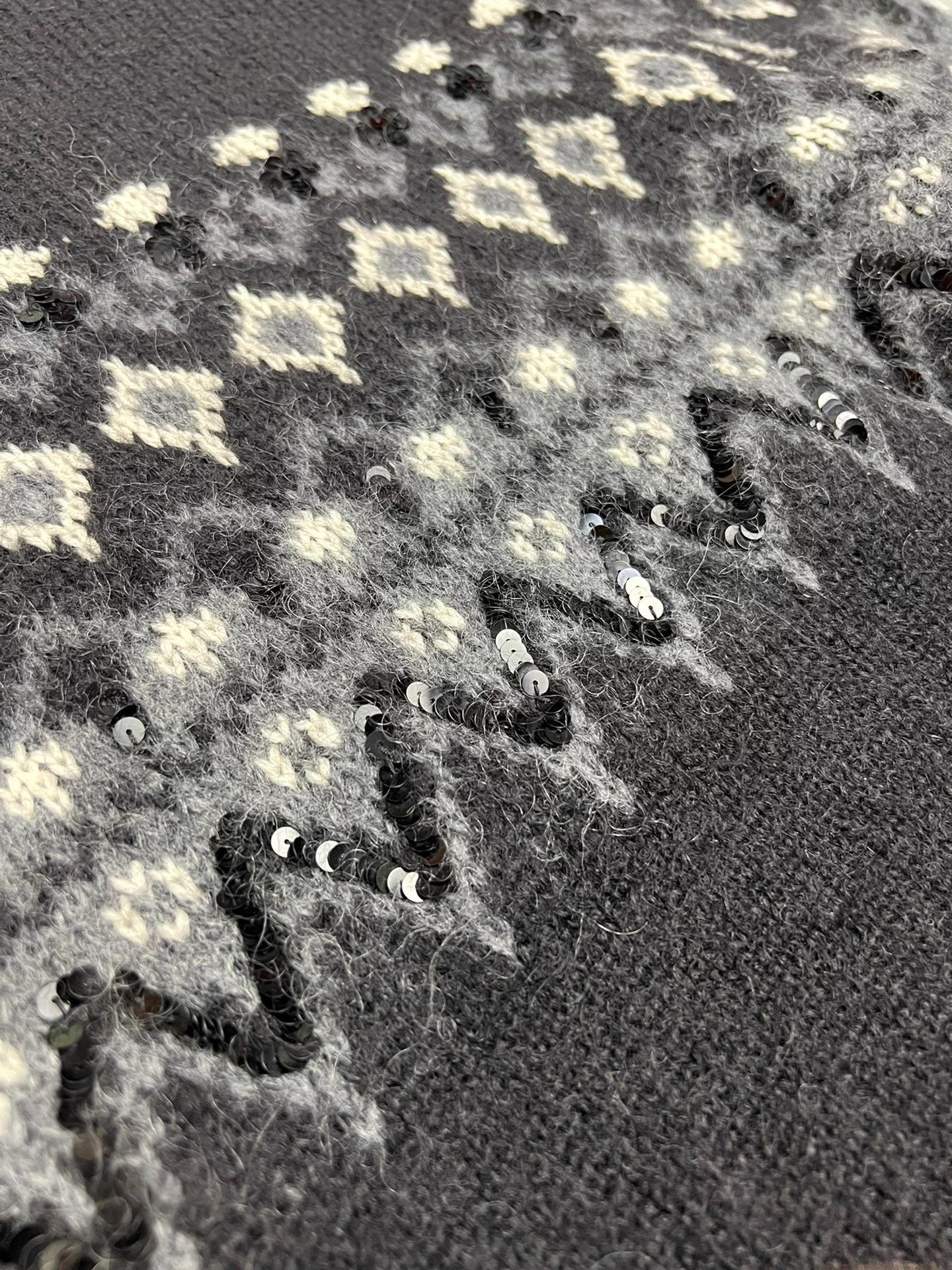 Saint Laurent Paris Saint Laurent SLP Jacquard Sequin Sweater Size US M / EU 48-50 / 2 - 5 Thumbnail