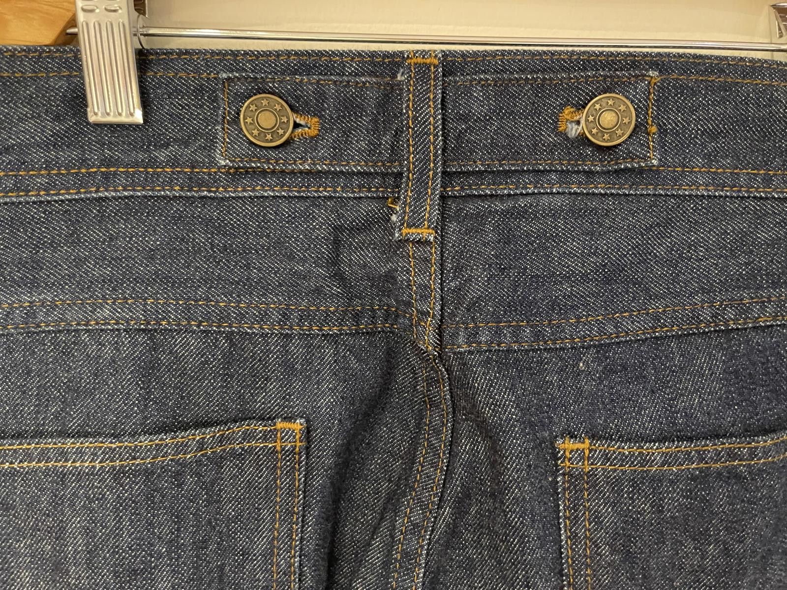 Designer Innocence cutoff jeans with side zip Size 36" / US 14 / IT 50 - 3 Thumbnail
