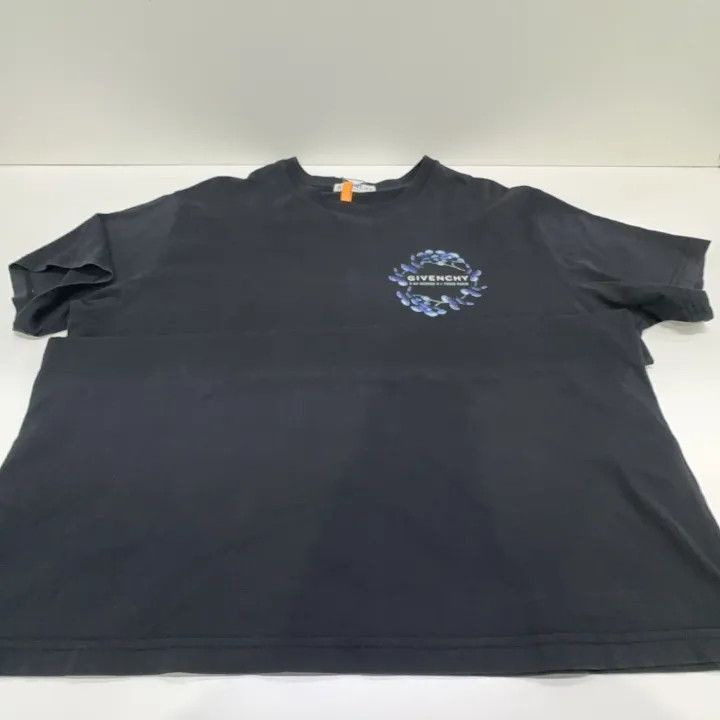 Givenchy Givenchy Givenchy Logo Short Sleeve TShirt for Men -2507 Size US L / EU 52-54 / 3 - 7 Thumbnail