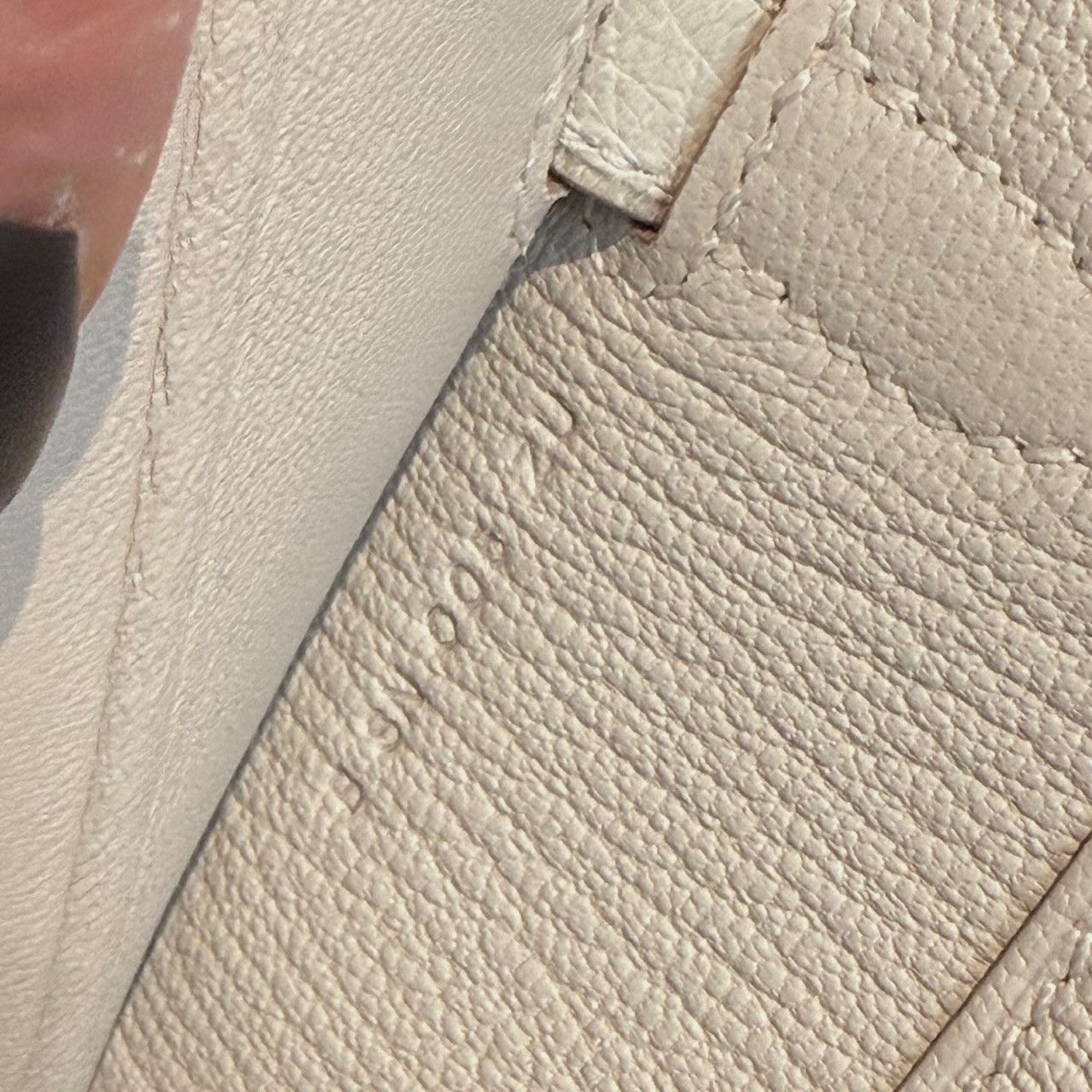 Hermes Hermès 2023 Gris Perle Ostrich Kelly To Go Wallet On Strap Size ONE SIZE - 17 Thumbnail