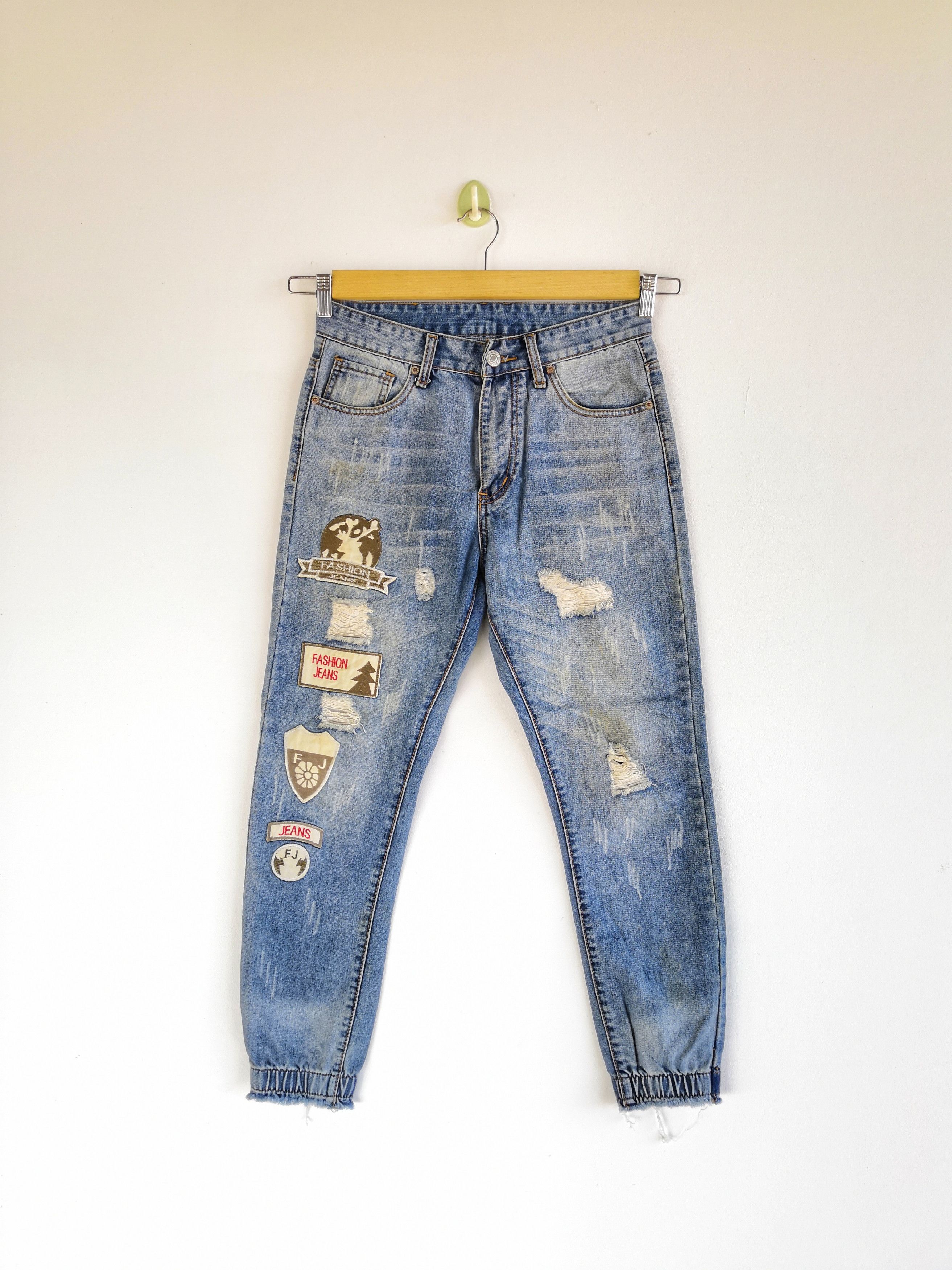 Japanese Brand Japanese Jogger Distressed Jeans Japanese Denim Pants Size 28" / US 6 / IT 42 - 1 Thumbnail