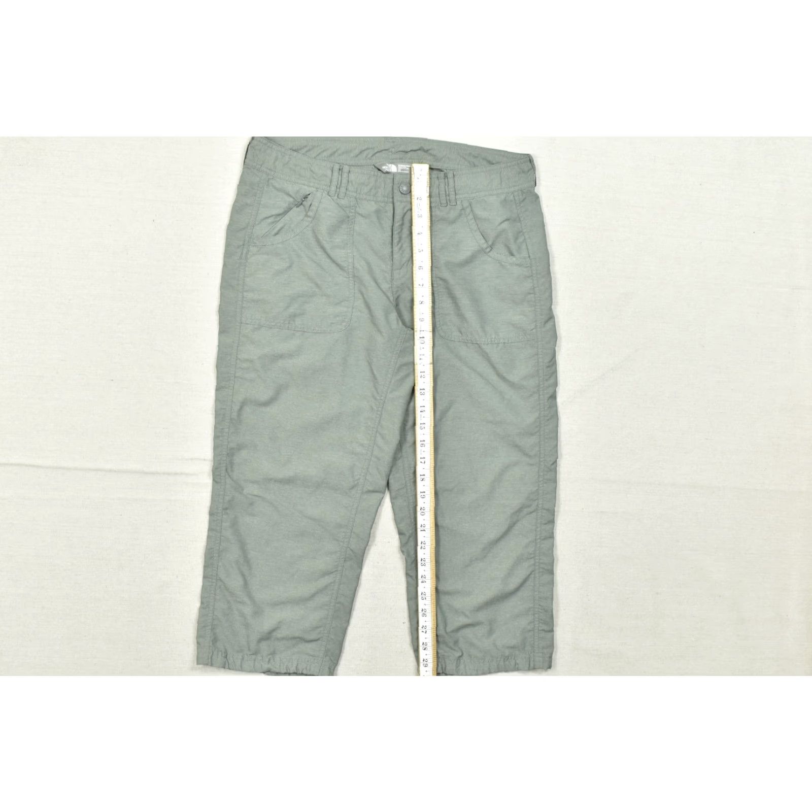 The North Face The North Face Women Size 10 Gray Aphrodite 2.0 Capri Hiking Pants Lightweight Size 32" / US 10 / IT 46 - 2 Thumbnail