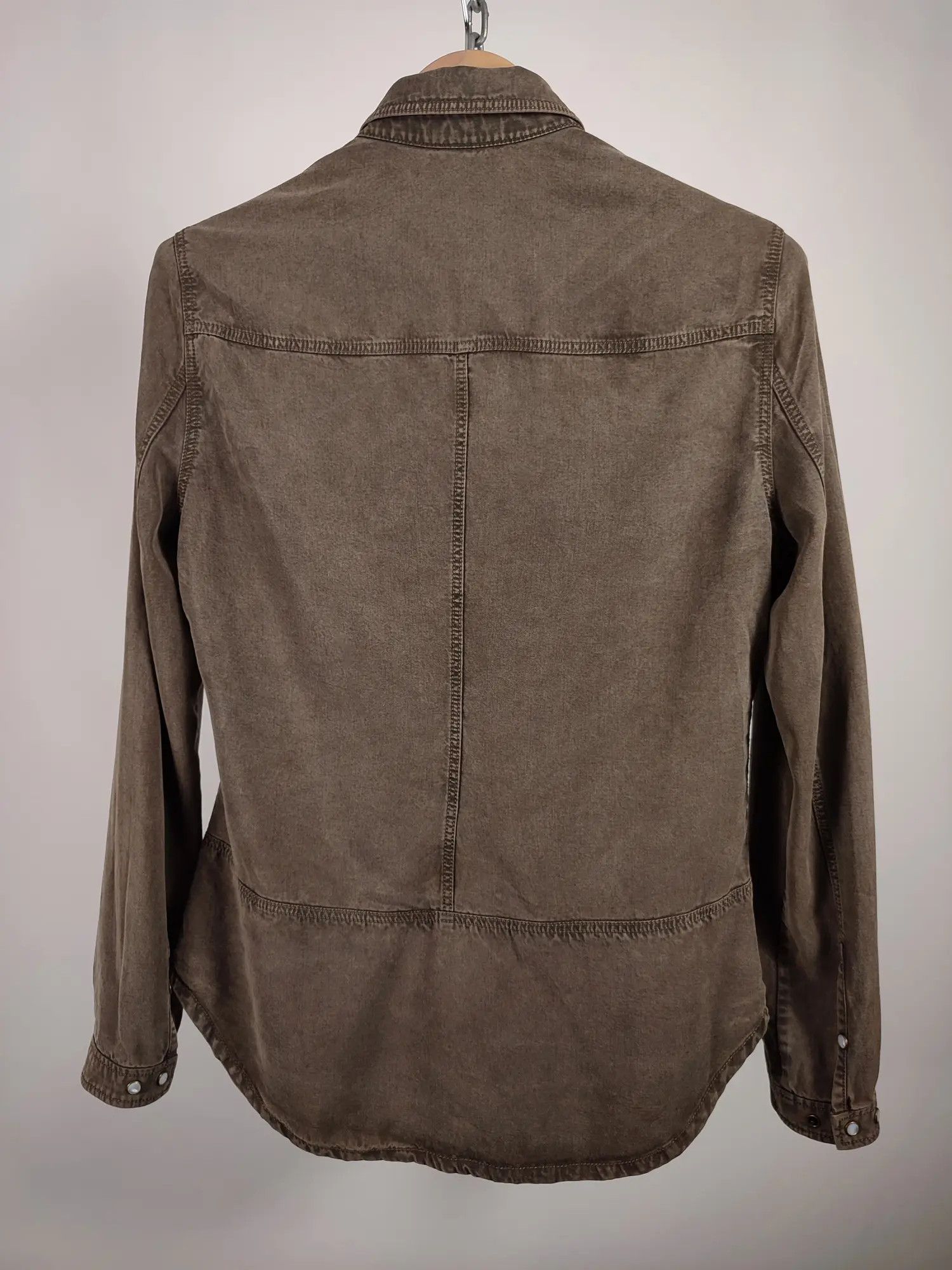 Burberry Burberry Lyocell Viscose Pearl button Shirt Size L / US 10 / IT 46 - 7 Thumbnail