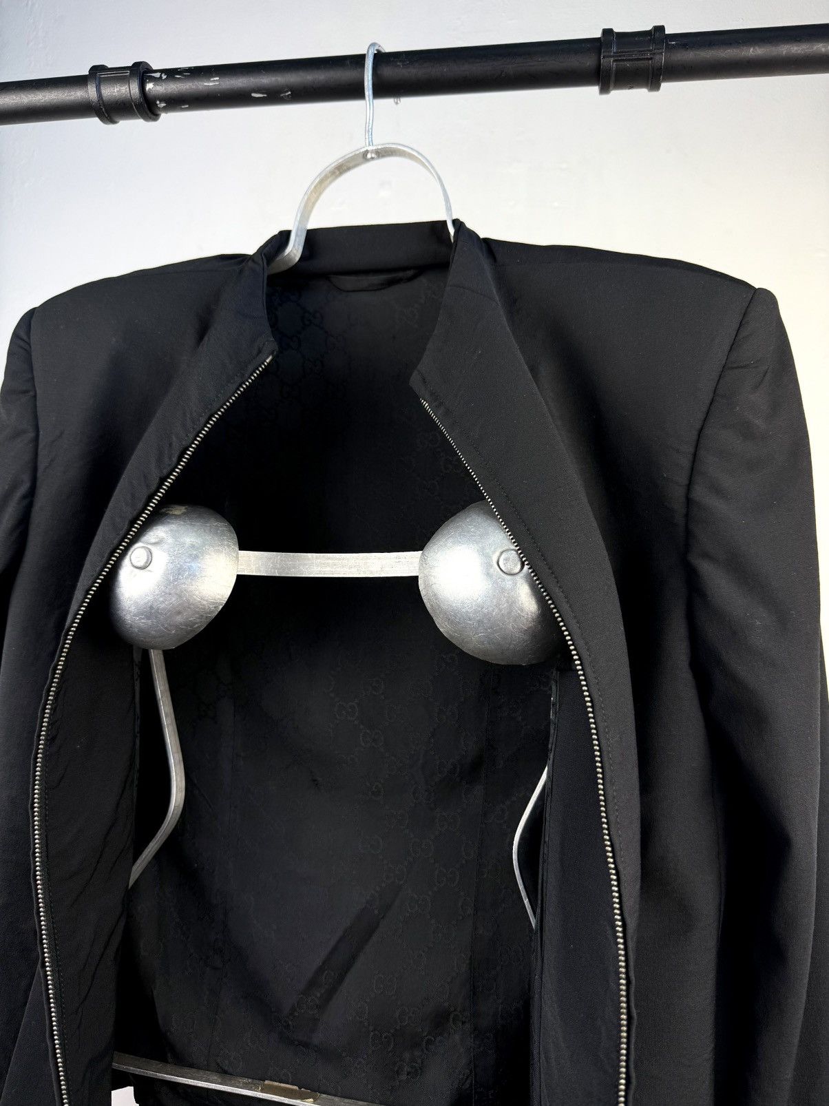 Gucci Gucci - FW/98 - Tom Ford - Shoulder Padded - GG Mono Lining Size M / US 6-8 / IT 42-44 - 3 Thumbnail