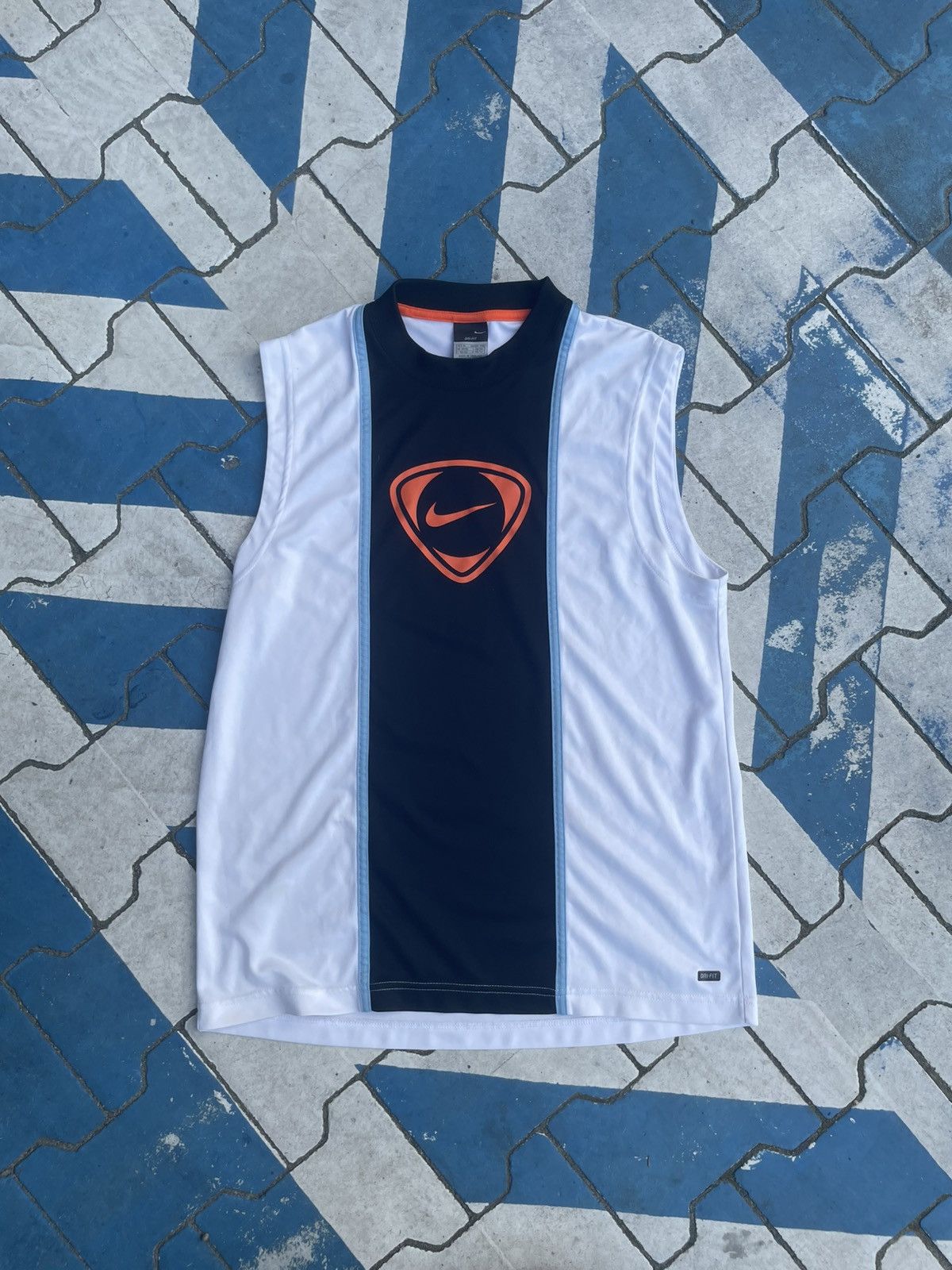 Nike Vintage Nike Fit 90’s sportswear tiempo streetwear Size US L / EU 52-54 / 3 - 1 Thumbnail