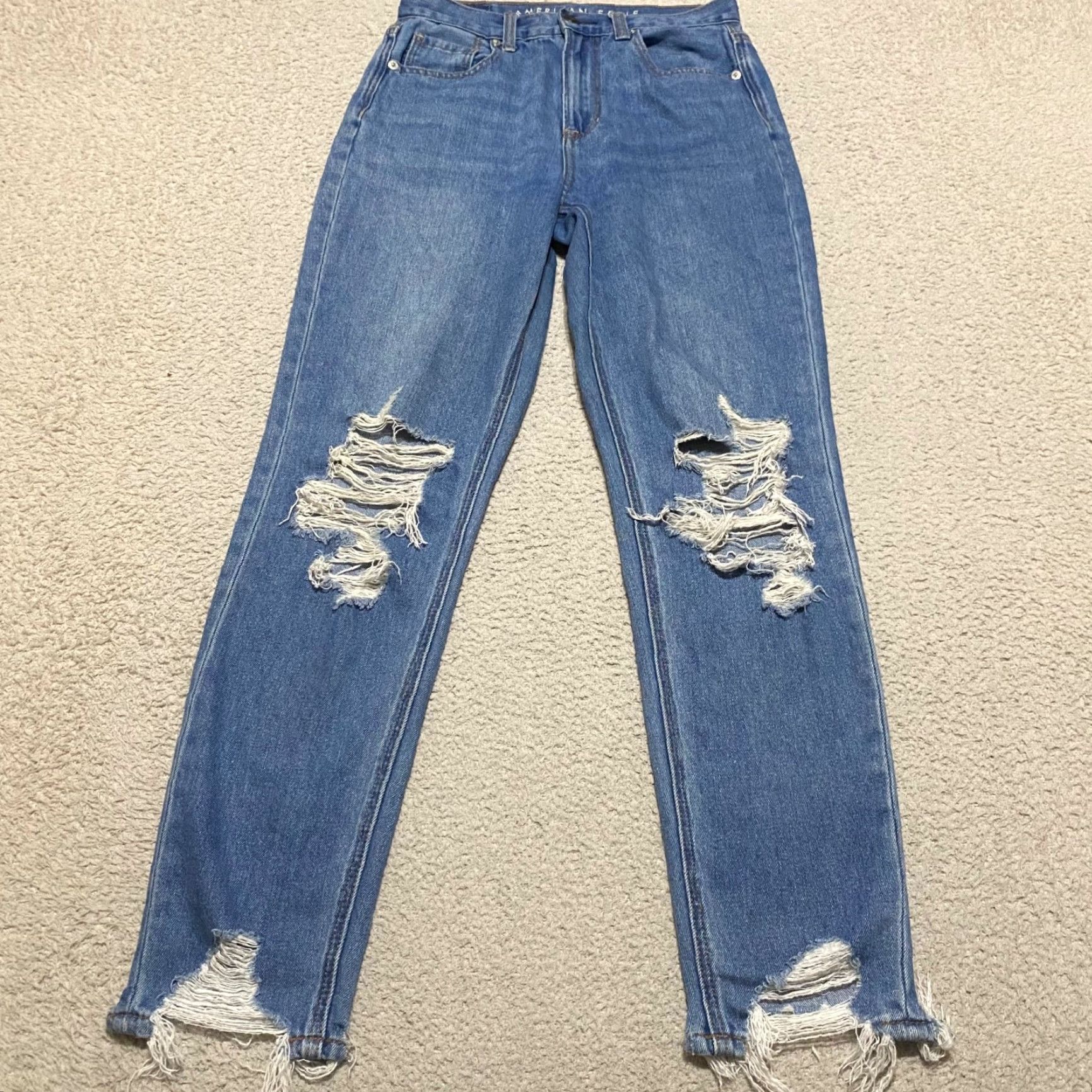 American Eagle Outfitters VINTAGE American Eagle Outfitters Mom Jeans Womens 00 Blue Denim Medium Wash Distressed Raw Hem 5-Pocket Design Womens Jeans Size 24" / US 00 / IT 34 - 2 Thumbnail