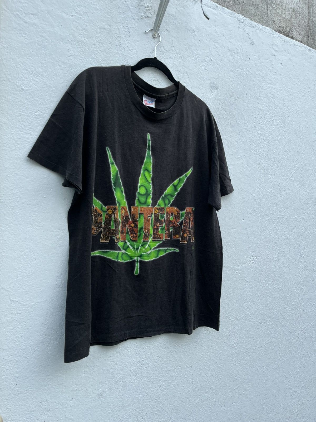 Band Tees Pantera Vintage 1994 Far Beyond Driven World Tour T Shirt Size US XL / EU 56 / 4 - 1 Thumbnail