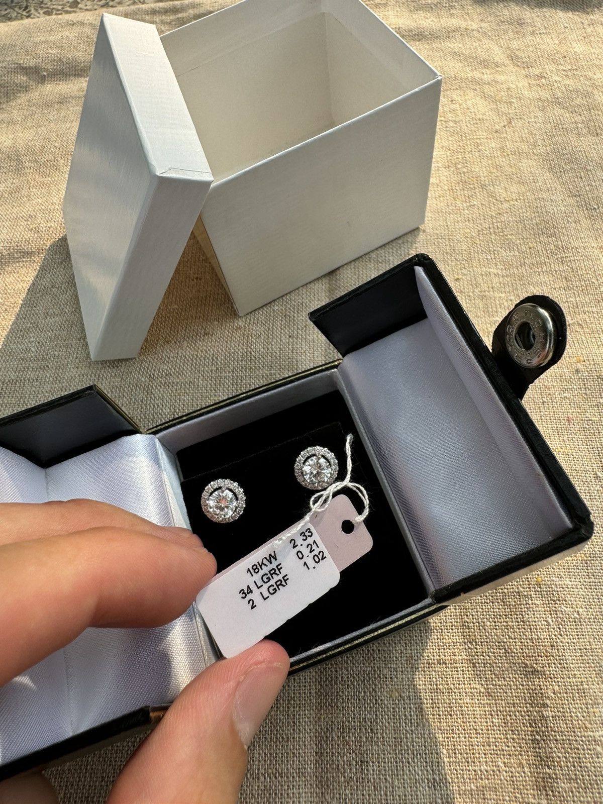 Other 18 Karat white gold earrings set with diamonds. Size ONE SIZE - 4 Thumbnail