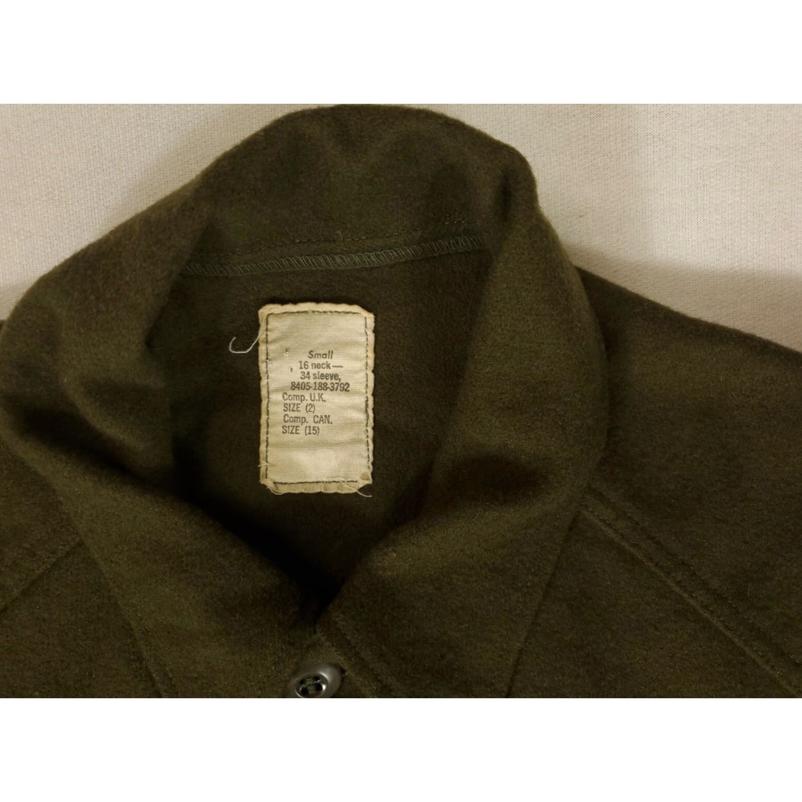 Olive VINTAGE US Army OG-108 Field Shirt Mens Small Olive Green Wool/ Nylon Button-Up Long Sleeve 60s Football Military Shirt Size US S / EU 44-46 / 1 - 2 Thumbnail