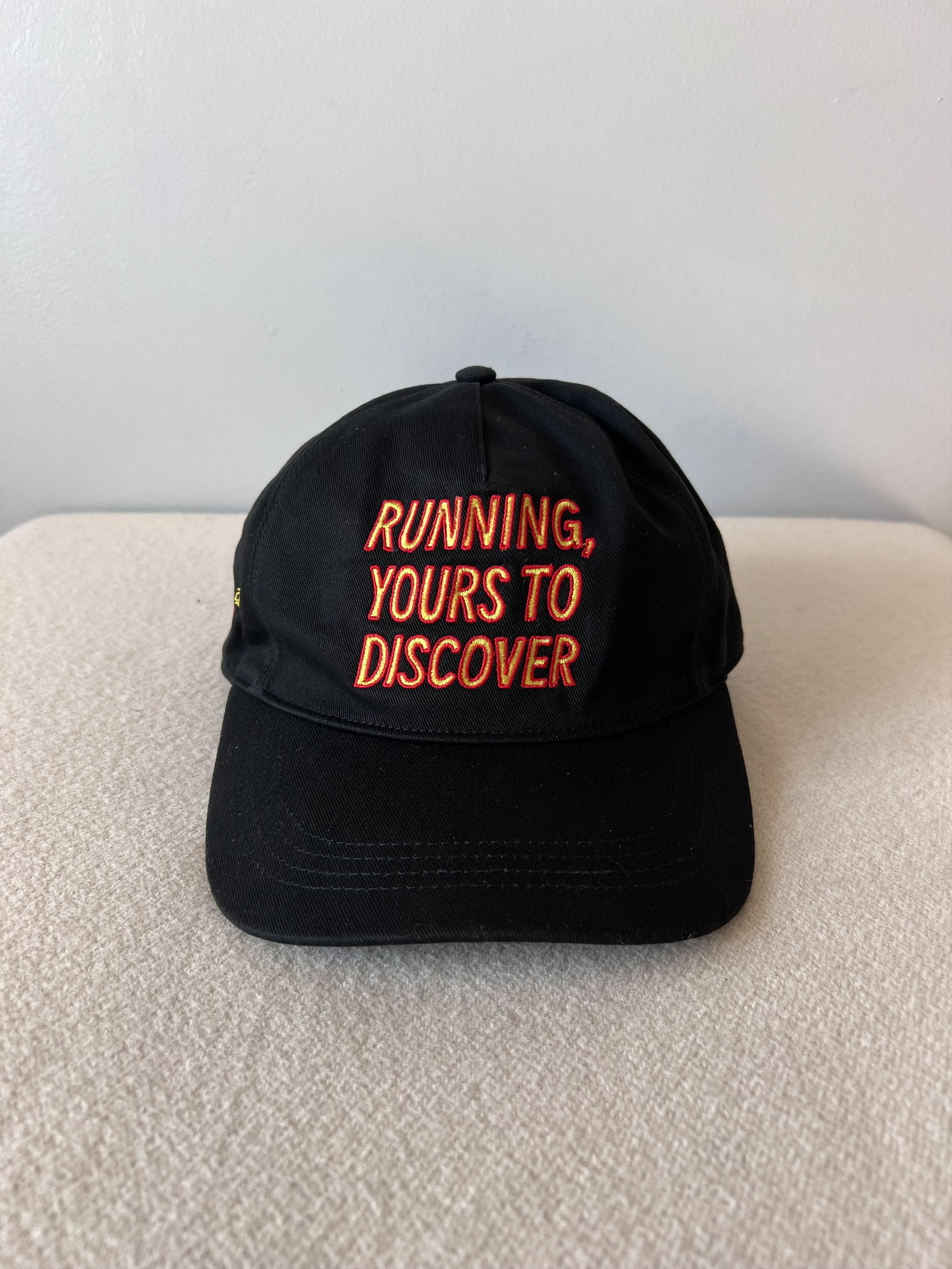 Reigning Champ Reigning Champ Toronto Marathon Dart Cap in Black Size ONE SIZE - 2 Thumbnail