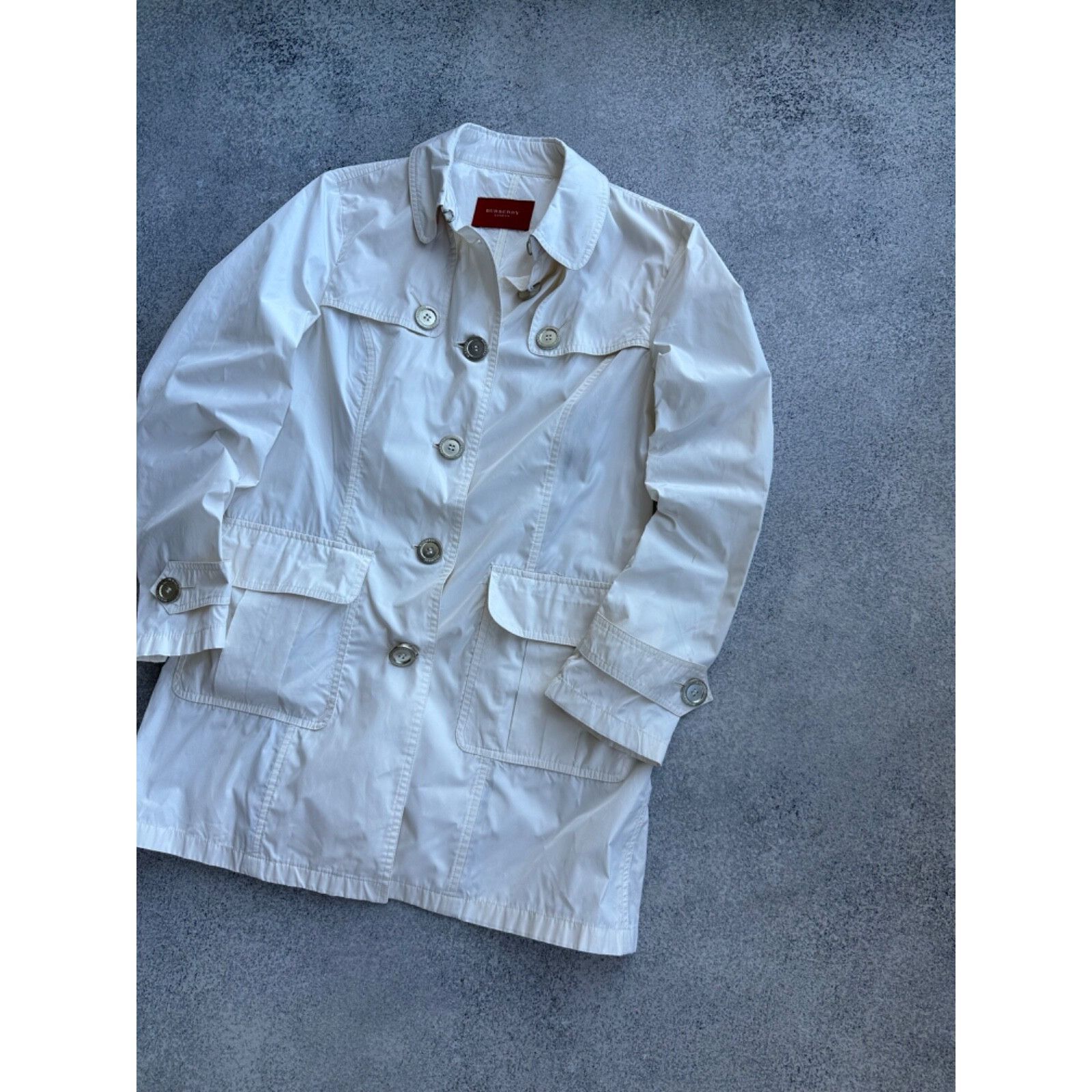 Burberry VTG Burberry Red Label White Woman Trench Coat Size M / US 6-8 / IT 42-44 - 3 Thumbnail