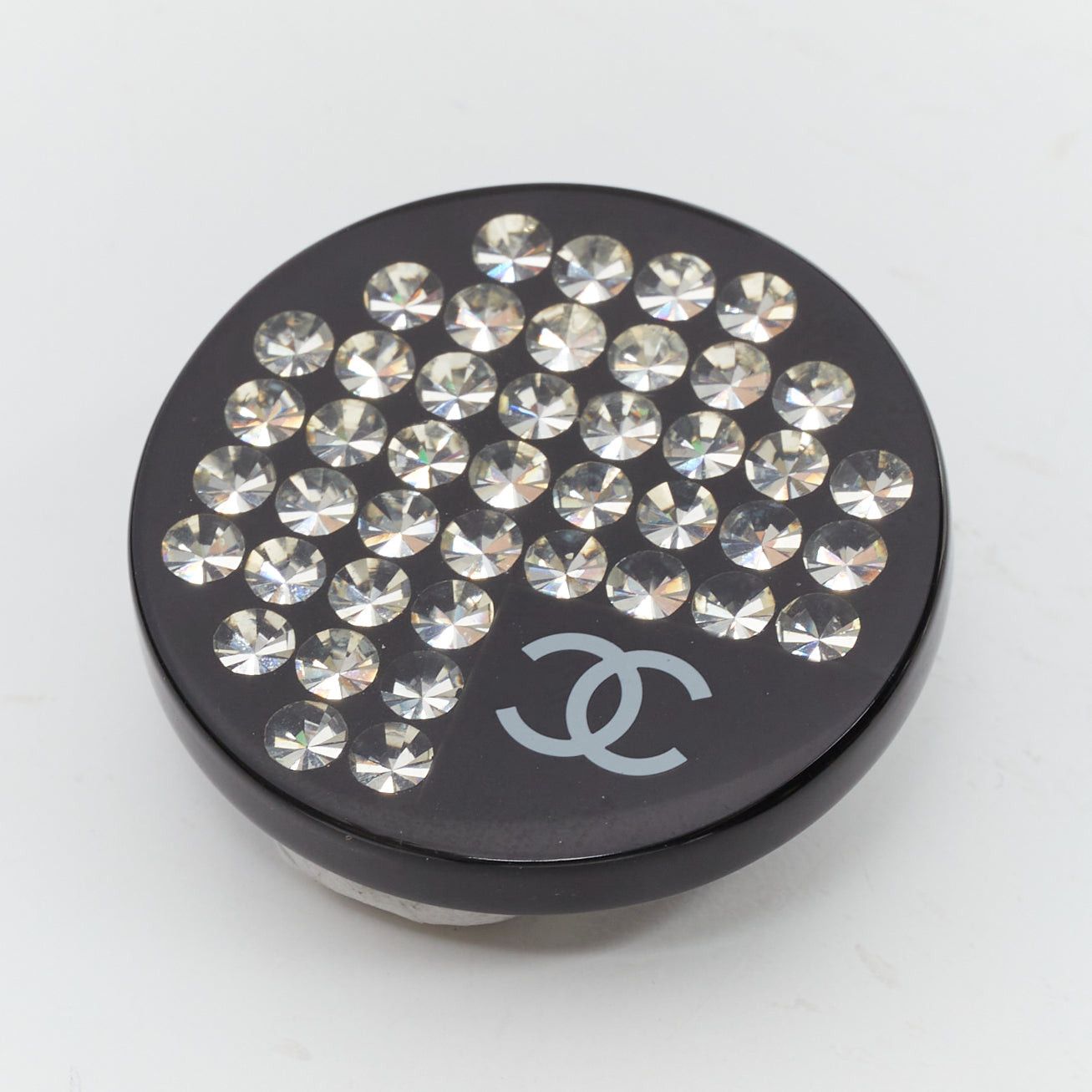 Chanel CHANEL 05P Vintage black resin silver rhinestone diamante CC round pin brooch Size ONE SIZE - 1 Thumbnail
