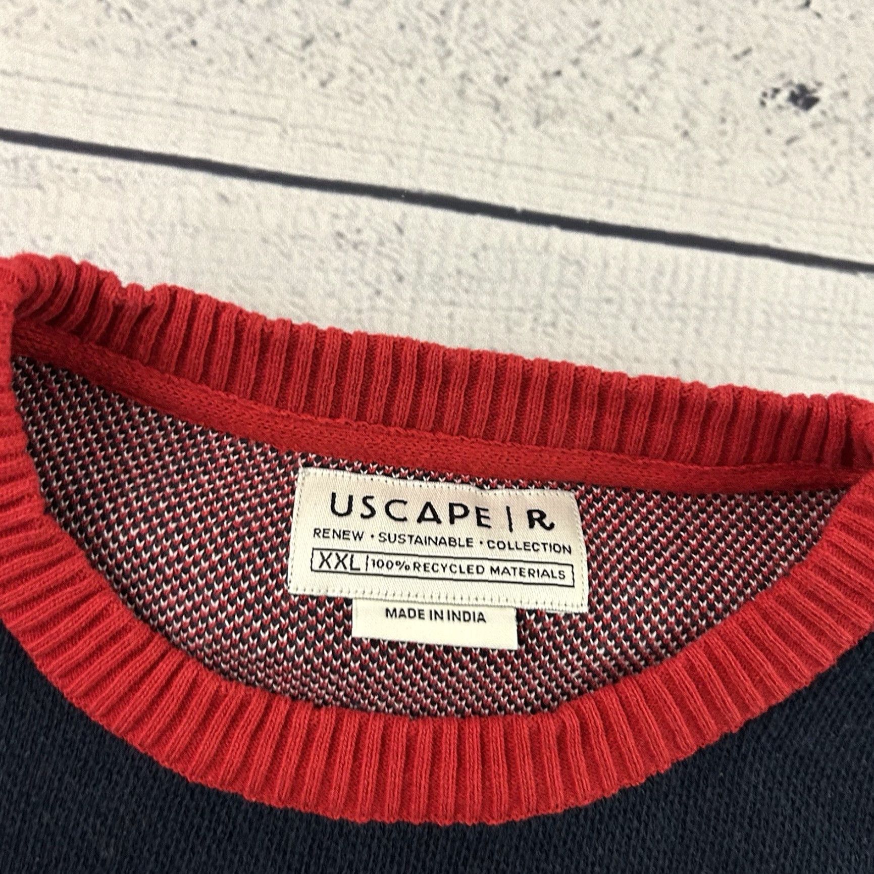Vintage UCONN Huskies Pullover Crewneck Sweater Men's 2XL Blue Red Uscape Size US XXL / EU 58 / 5 - 2 Thumbnail
