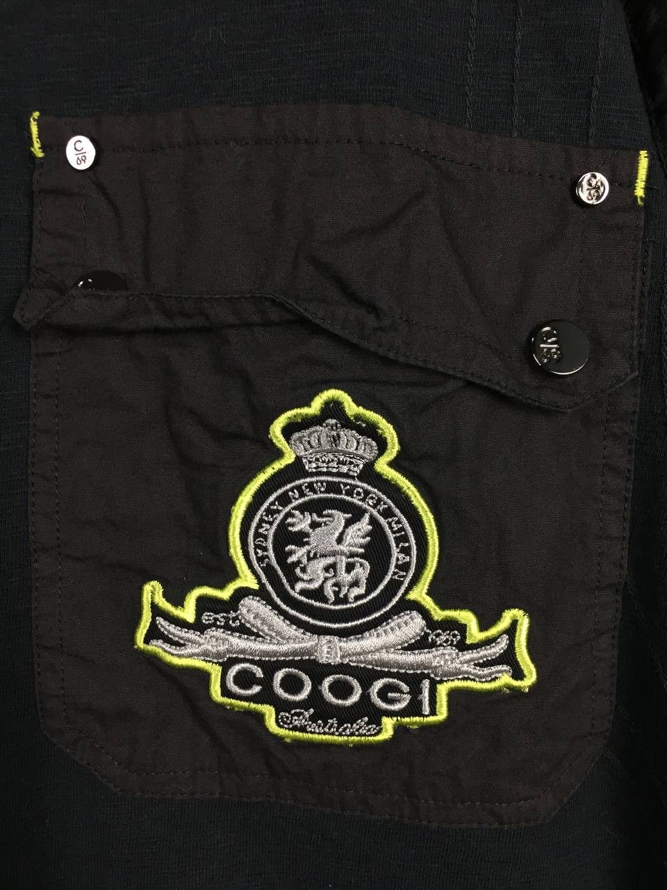 Coogi Coogi Australia Crest Logo Technical Military Henley Tee Size US XXL / EU 58 / 5 - 5 Thumbnail