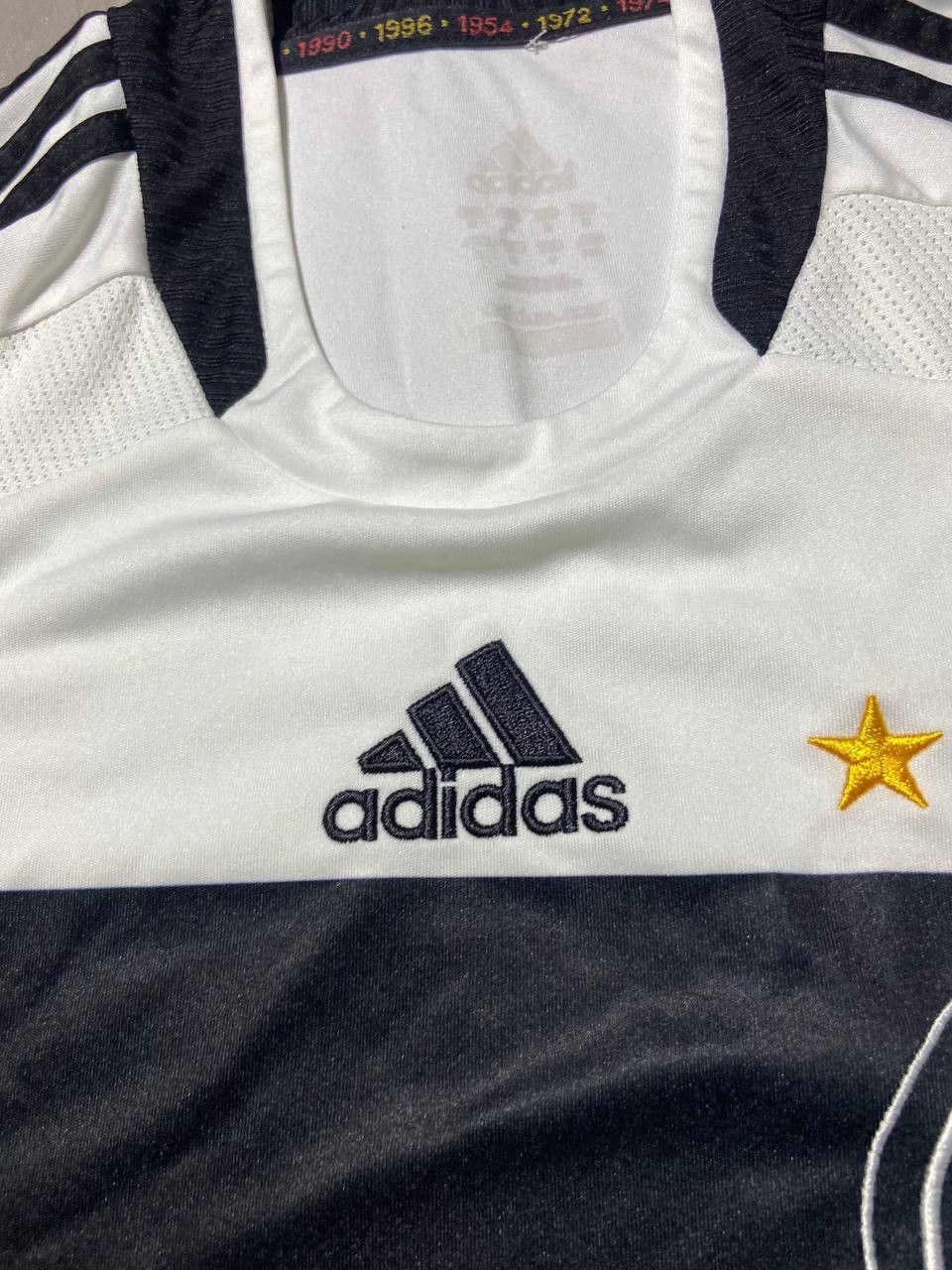Adidas × Vintage Vintage Adidas GERMANY 2008-09 HOME FOOTBALL SHIRT JERSEY Size US M / EU 48-50 / 2 - 4 Thumbnail