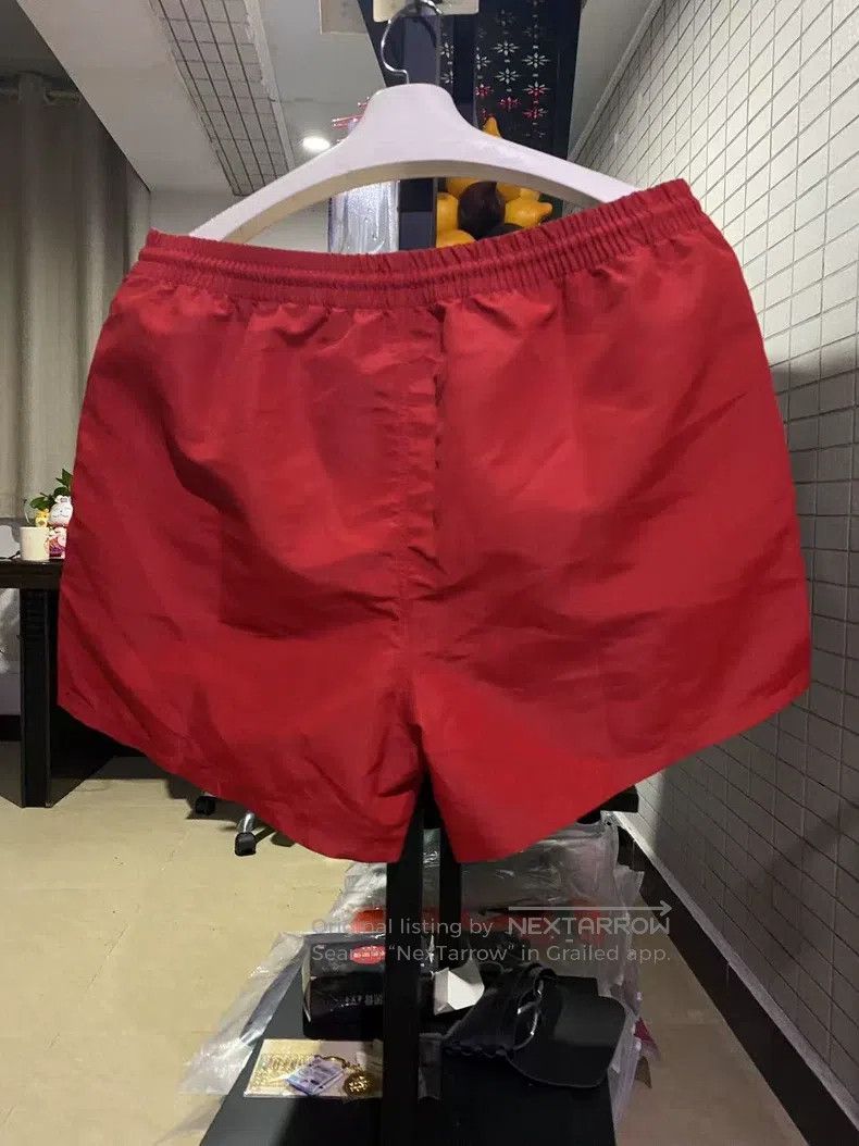 Balenciaga Balenciaga size XS Solid Color Casual Shorts Size US 27 - 2 Thumbnail