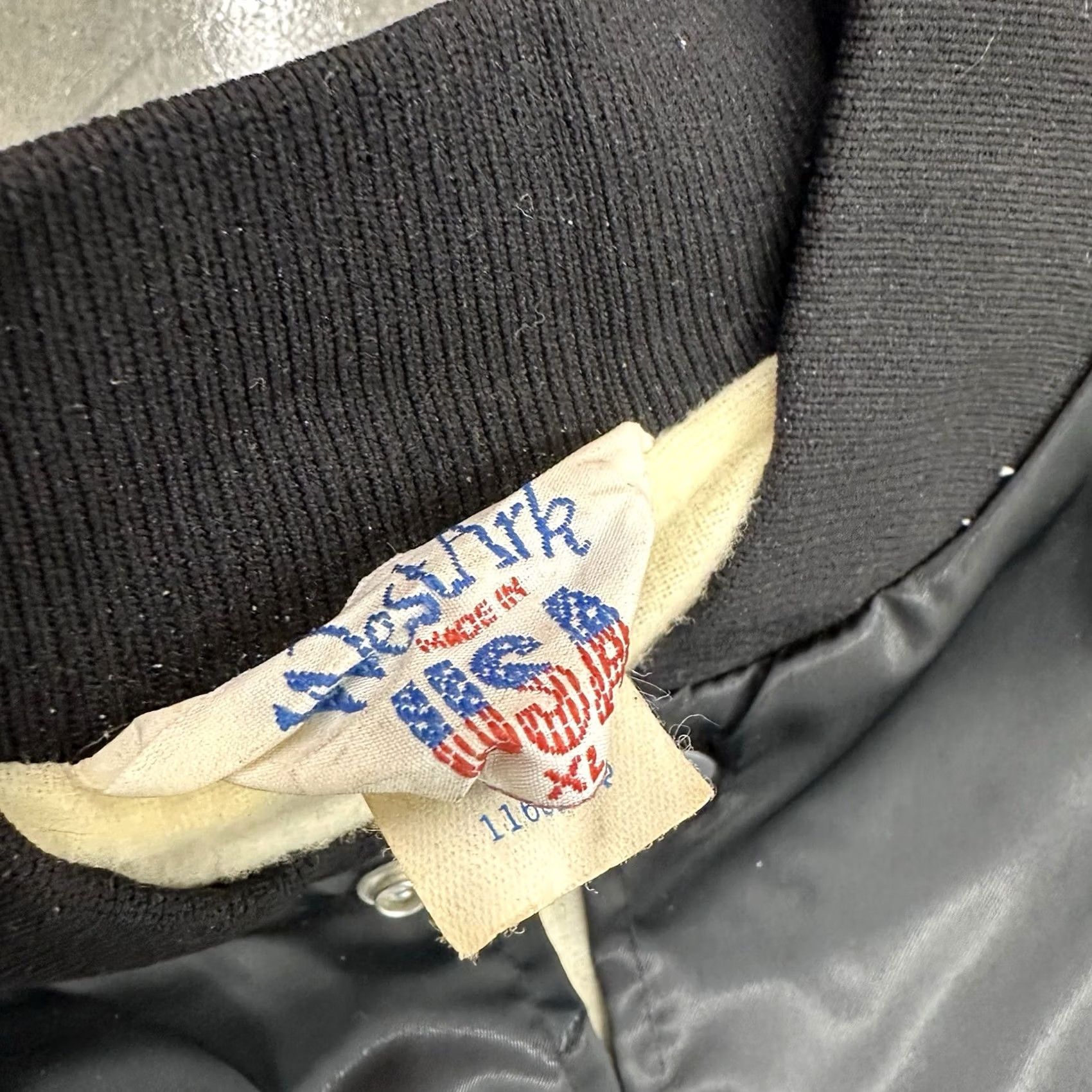 Vintage VINTAGE Chevrolet Jacket Nylon Embroidered Black XL Mens 80s Cars USA Size US XL / EU 56 / 4 - 3 Thumbnail