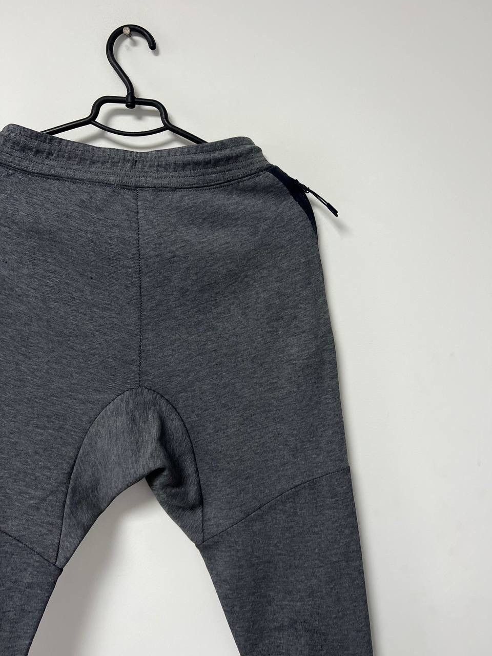 Nike Nike Tech Fleece Pants Gray Joggers Swoosh Activewear Small Size US 30 / EU 46 - 18 Thumbnail