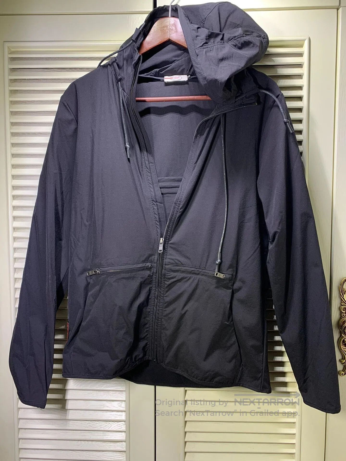 Prada Prada Men's Outdoor Windbreaker. Size US L / EU 52-54 / 3 - 1 Thumbnail