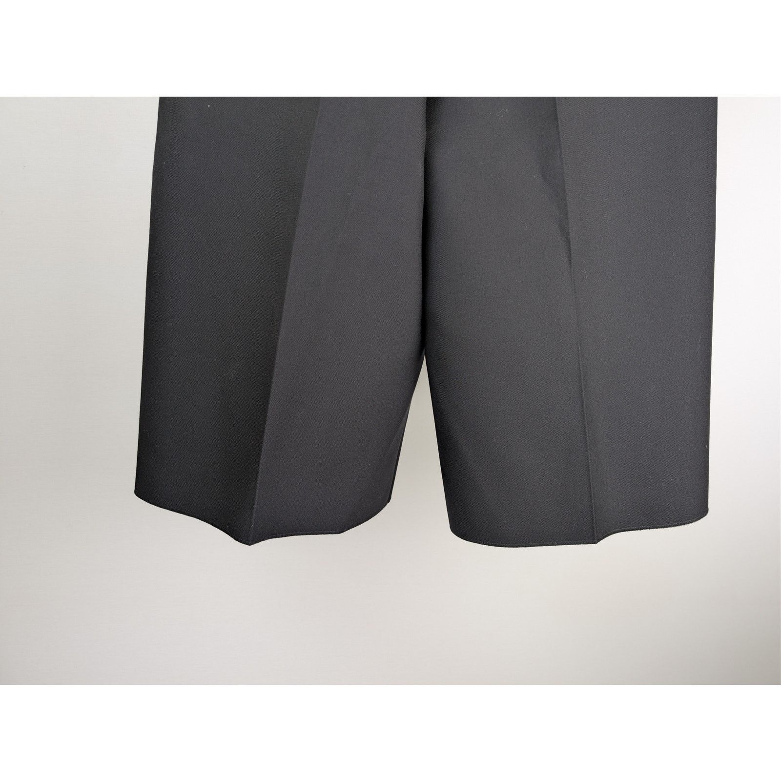 Gucci o1rshd1 Double Wool Gabardine Skater Crpd Pant Shorts Black Size US 30 / EU 46 - 12 Thumbnail